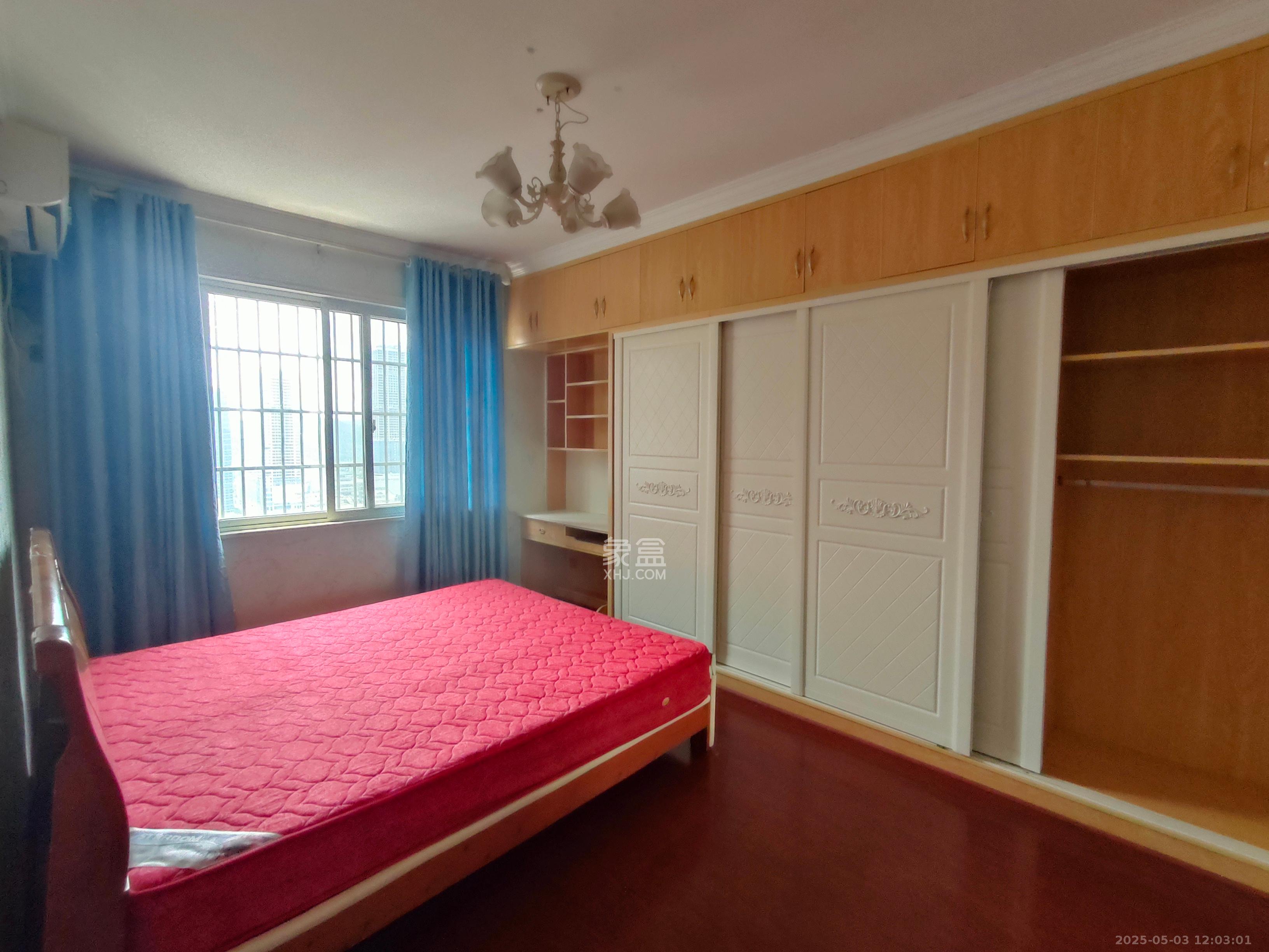 嘉顺苑 3室2厅2卫 2400.0元/月 嘉顺苑 3室2厅2卫 2400.0元/月室内图