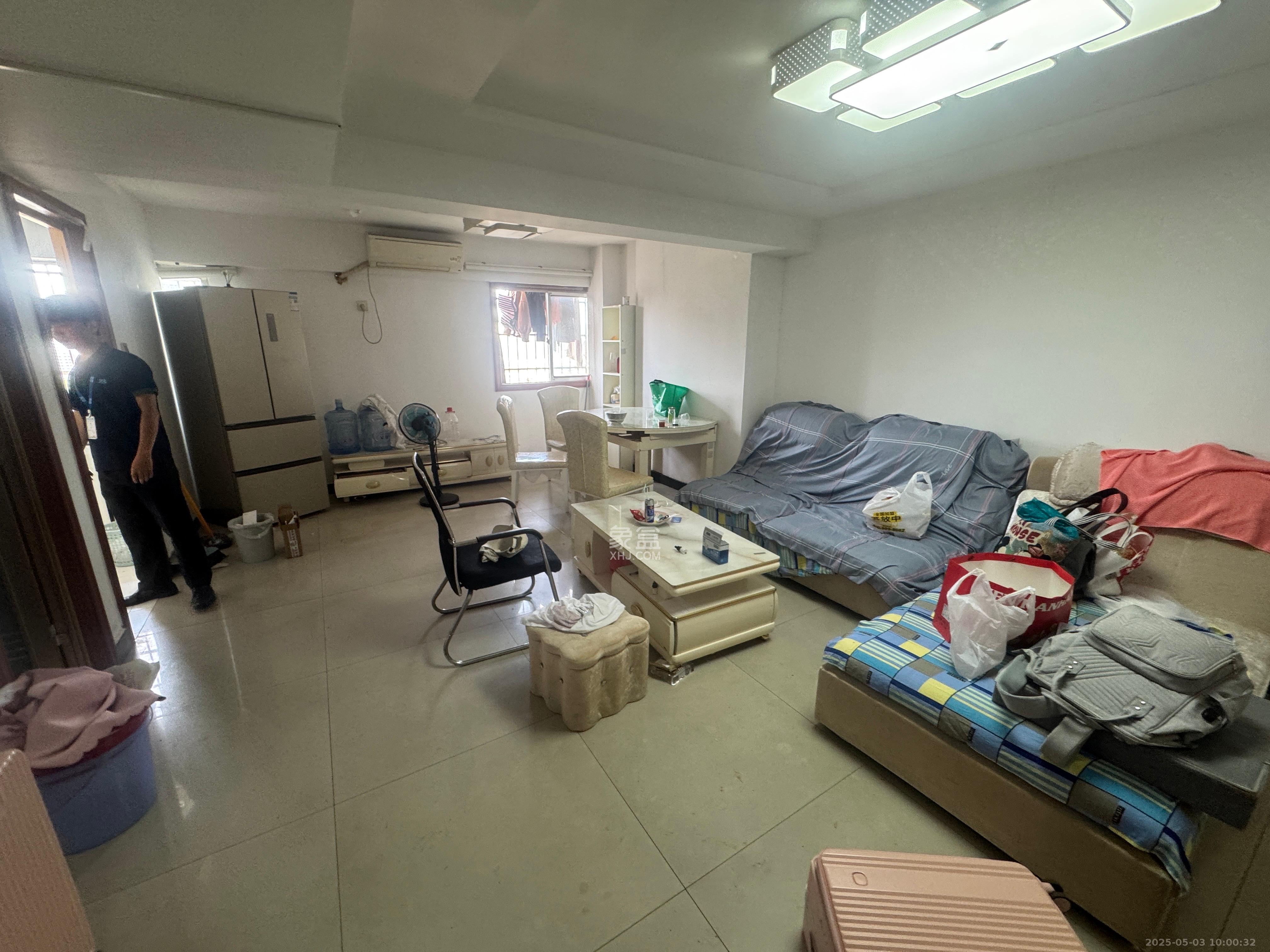 宏景名厦  3室2厅1卫   2300.00元/月