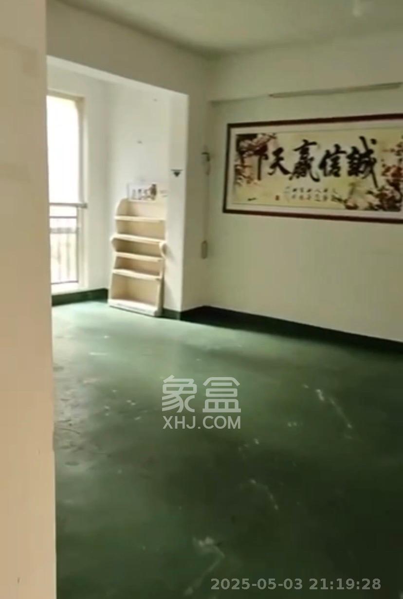 丽发新城 3室2厅2卫 2200.0元/月 丽发新城 3室2厅2卫 2200.0元/月室内图