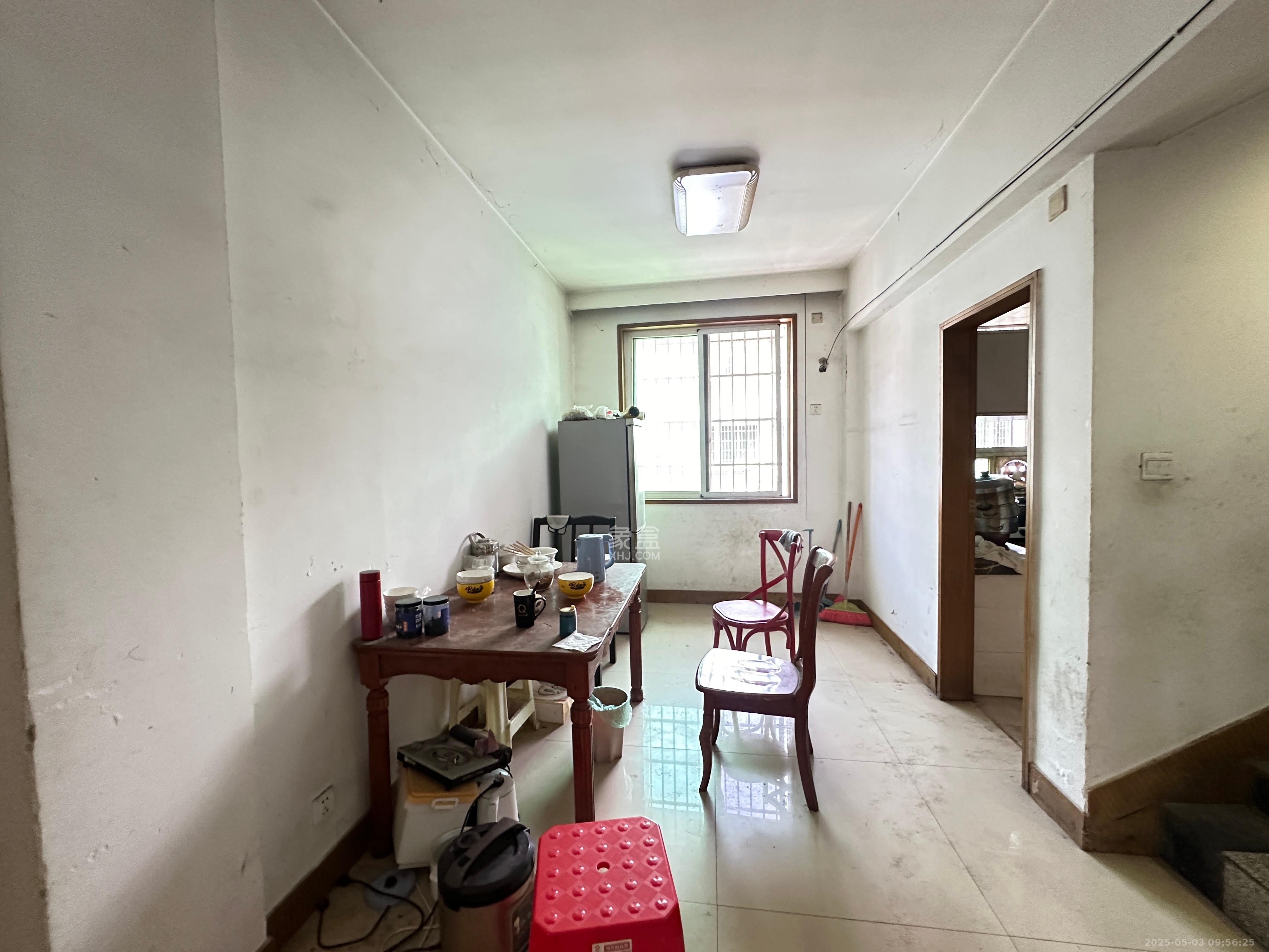 五一新村安置小区(永定社区、永兴社区、永祥社区) 4室1厅1卫 2300.0元/月 五一新村安置小区(永定社区、永兴社区、永祥社区) 4室1厅1卫 2300.0元/月室内图