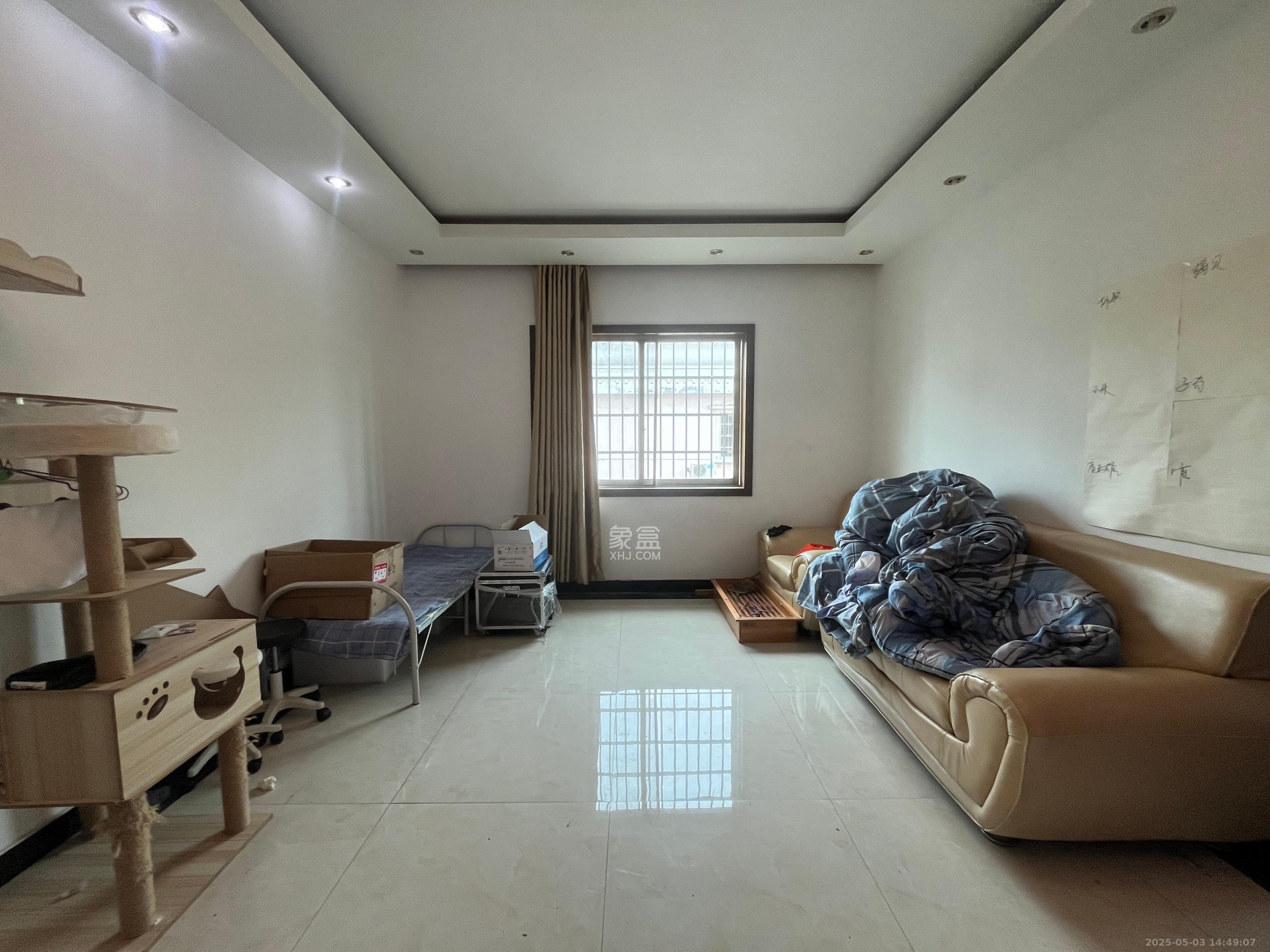马王堆陶瓷建材新城  3室2厅2卫   2200.00元/月室内图