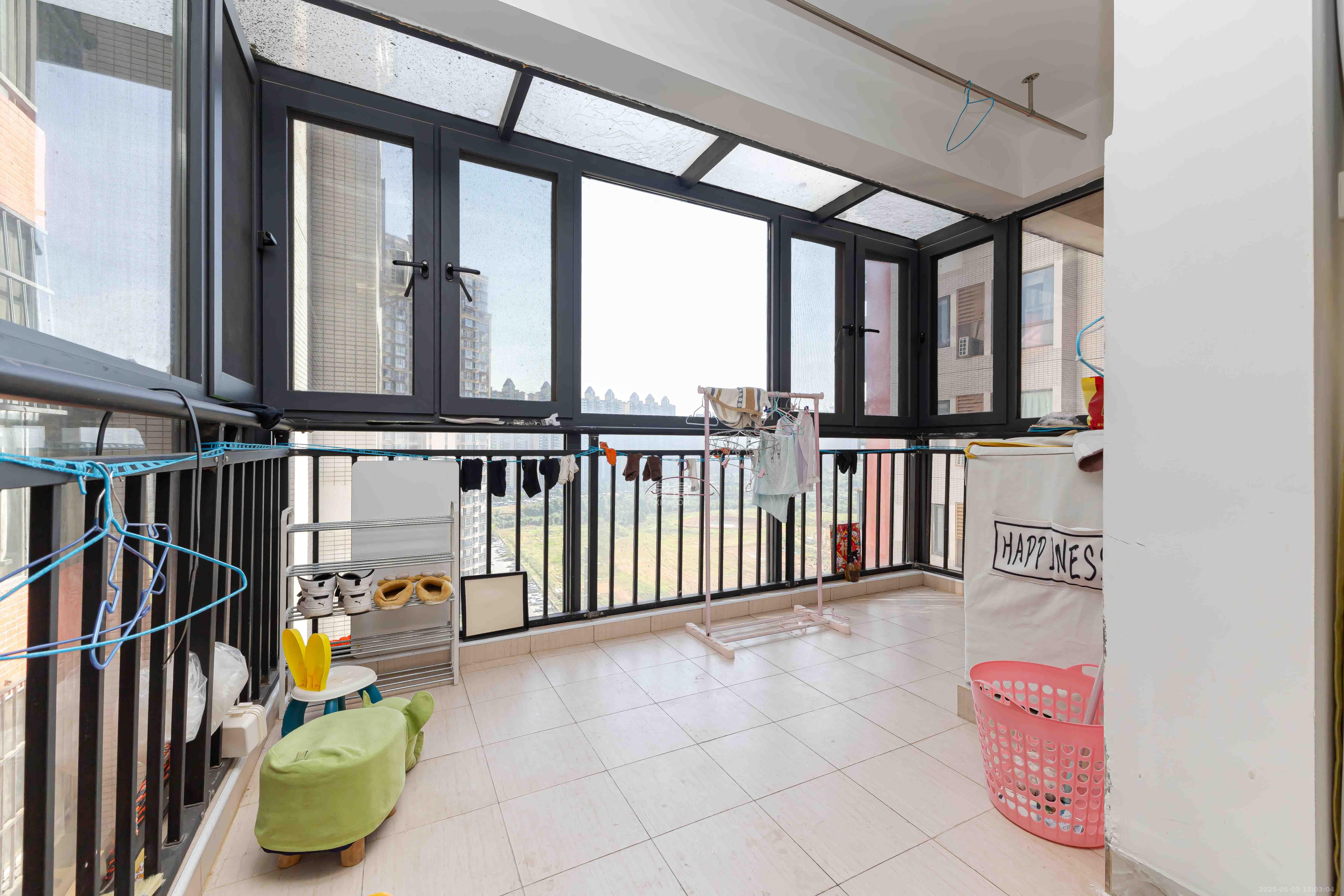 浩龙音乐界 3室2厅2卫 70.0万 浩龙音乐界 3室2厅2卫 70.0万阳台