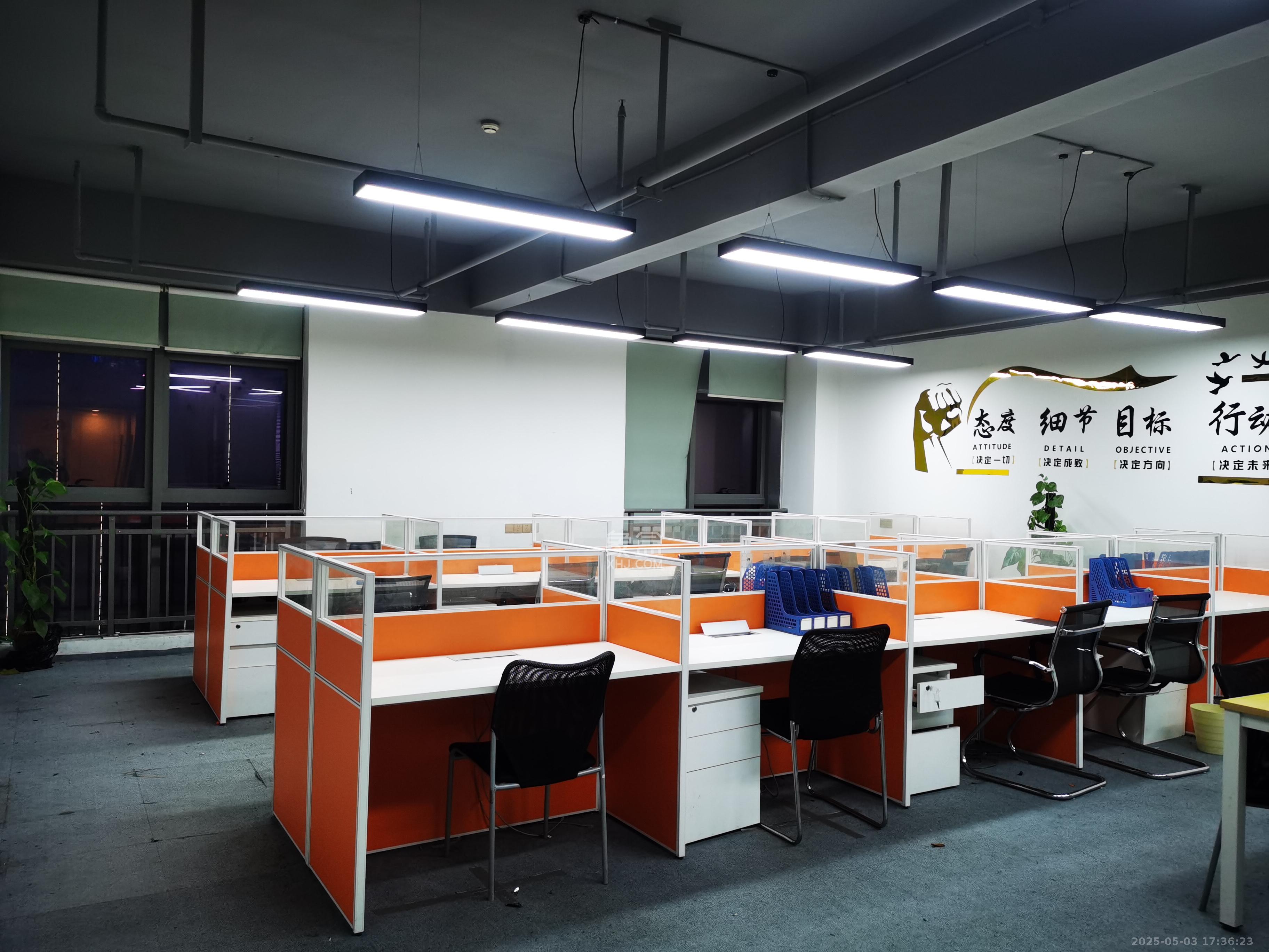 长房时代城   127.53㎡      7000.0元/月室内图