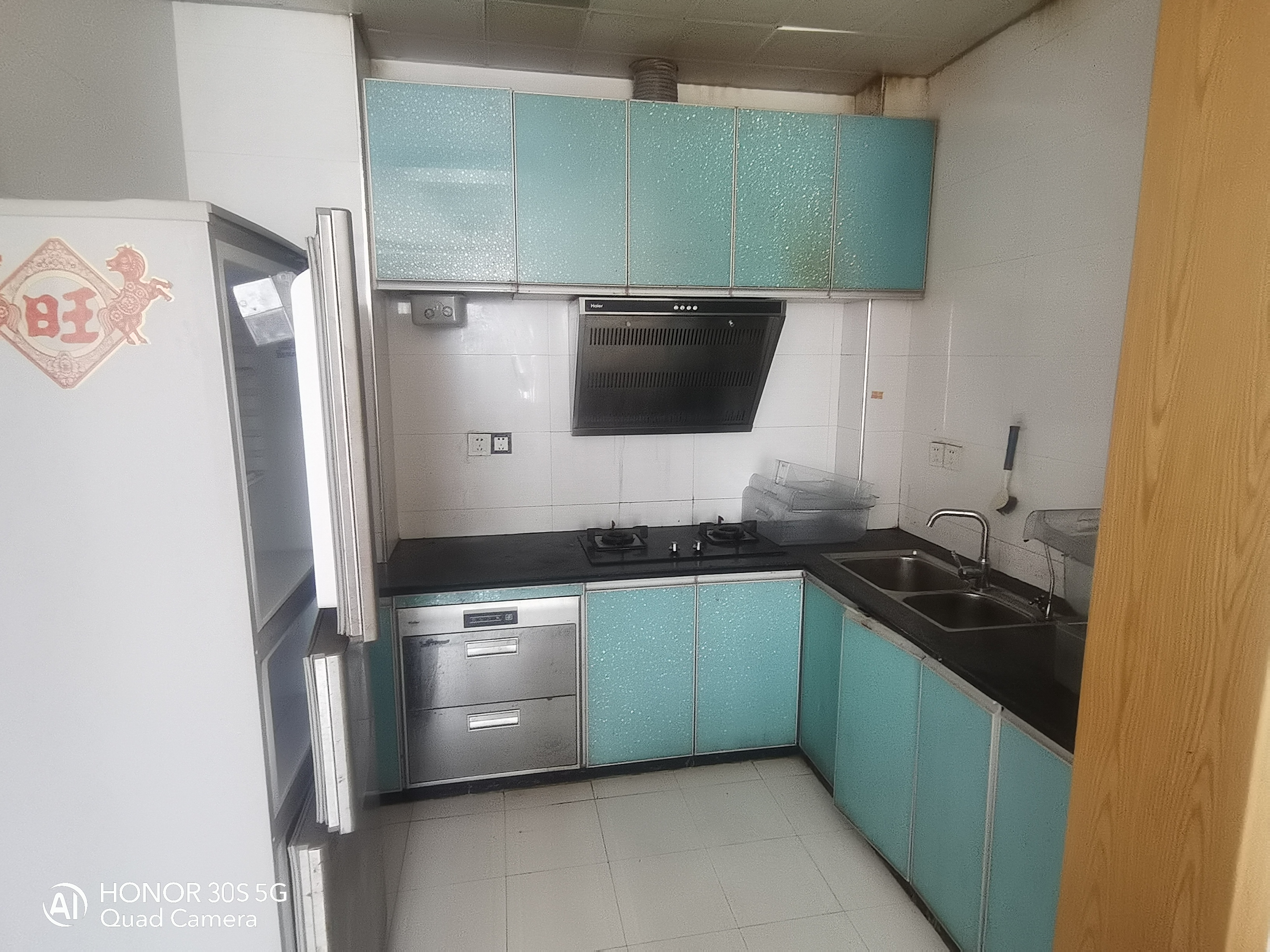 南珠苑  3室2厅1卫    1300.0元/月 南珠苑  3室2厅1卫    1300.0元/月室内图