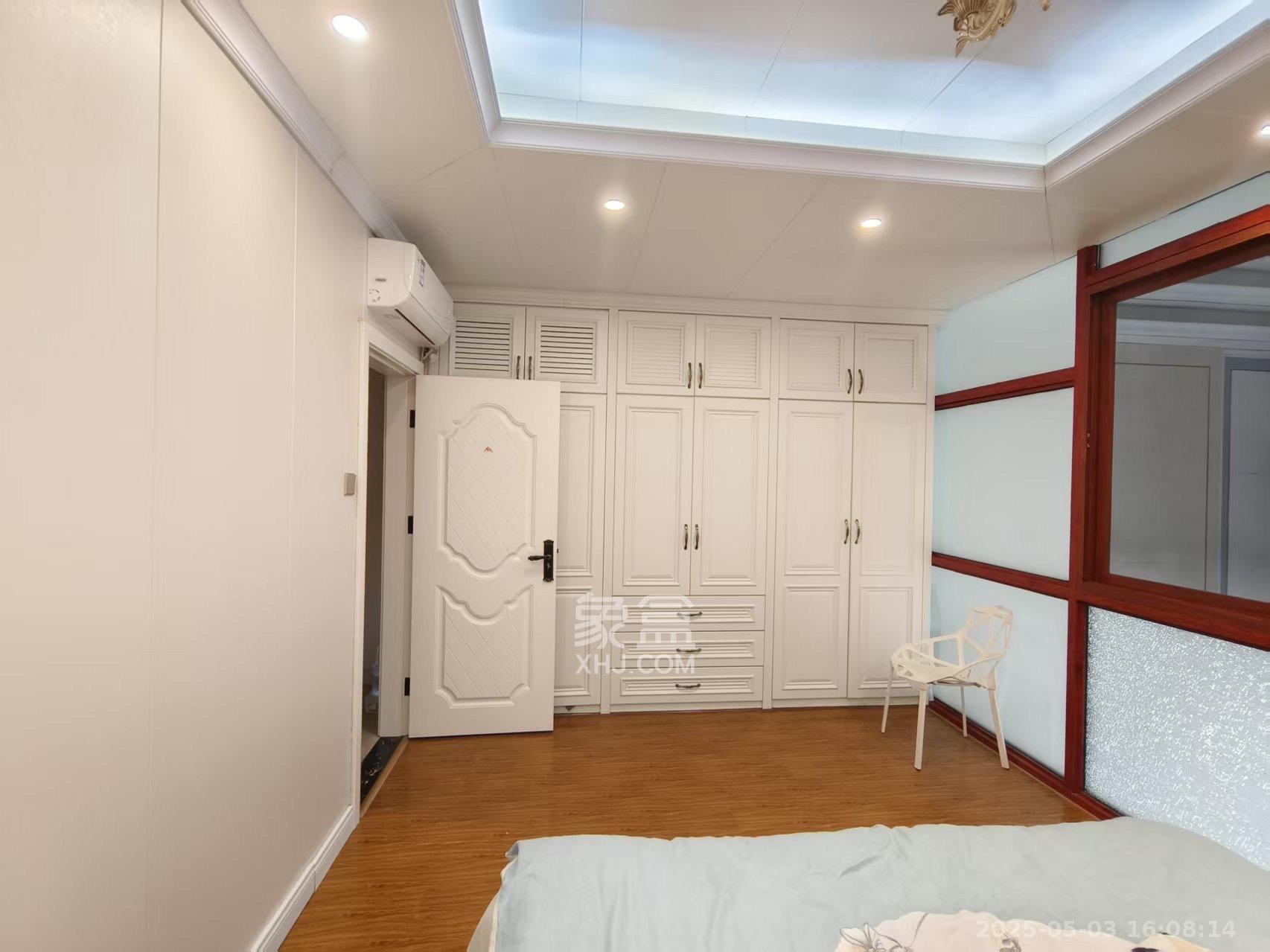 盈峰翠邸 5室2厅3卫 8800.0元/月 盈峰翠邸 5室2厅3卫 8800.0元/月室内图