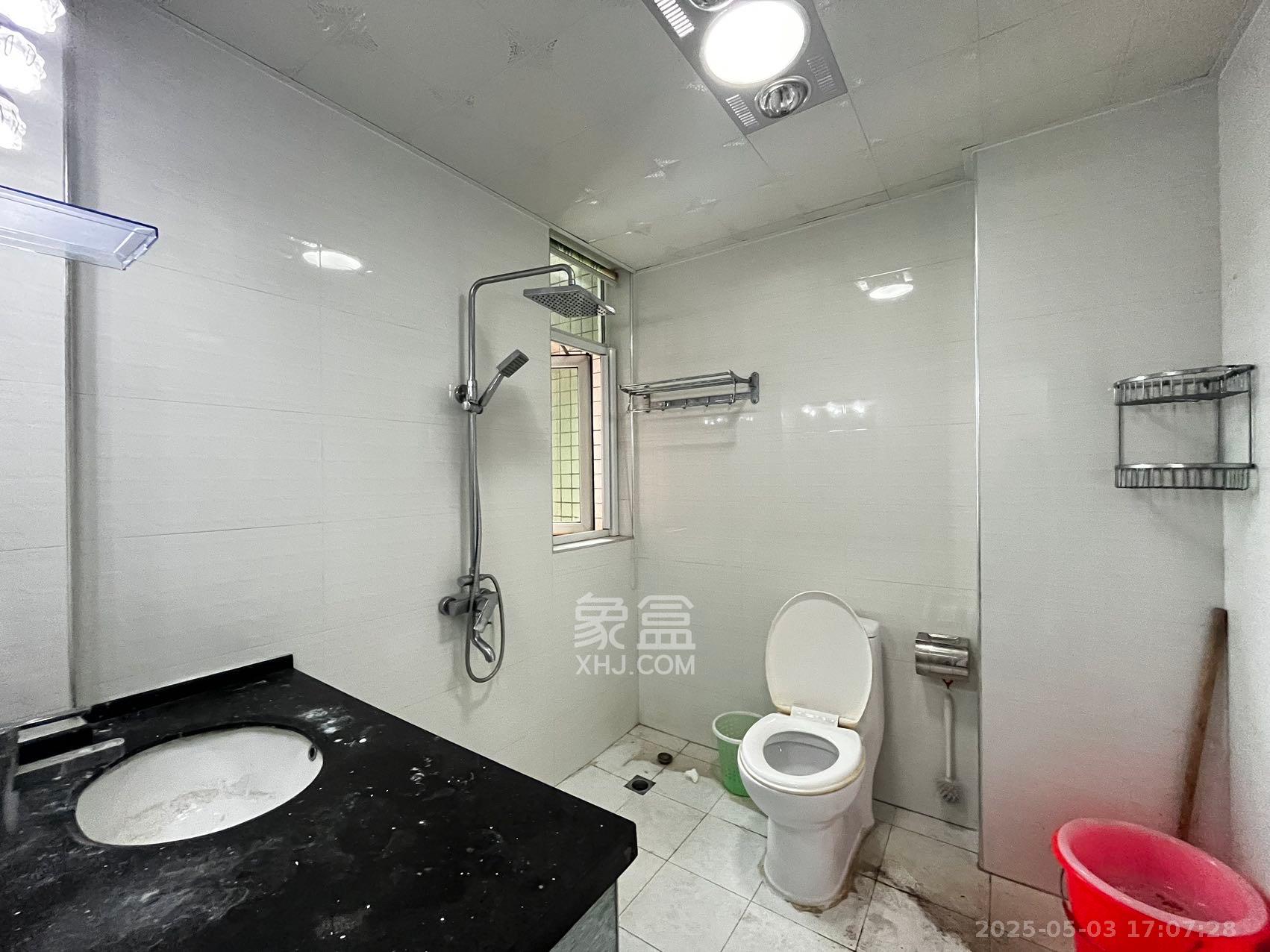 格林星城 4室2厅2卫 3600.0元/月 格林星城 4室2厅2卫 3600.0元/月室内图