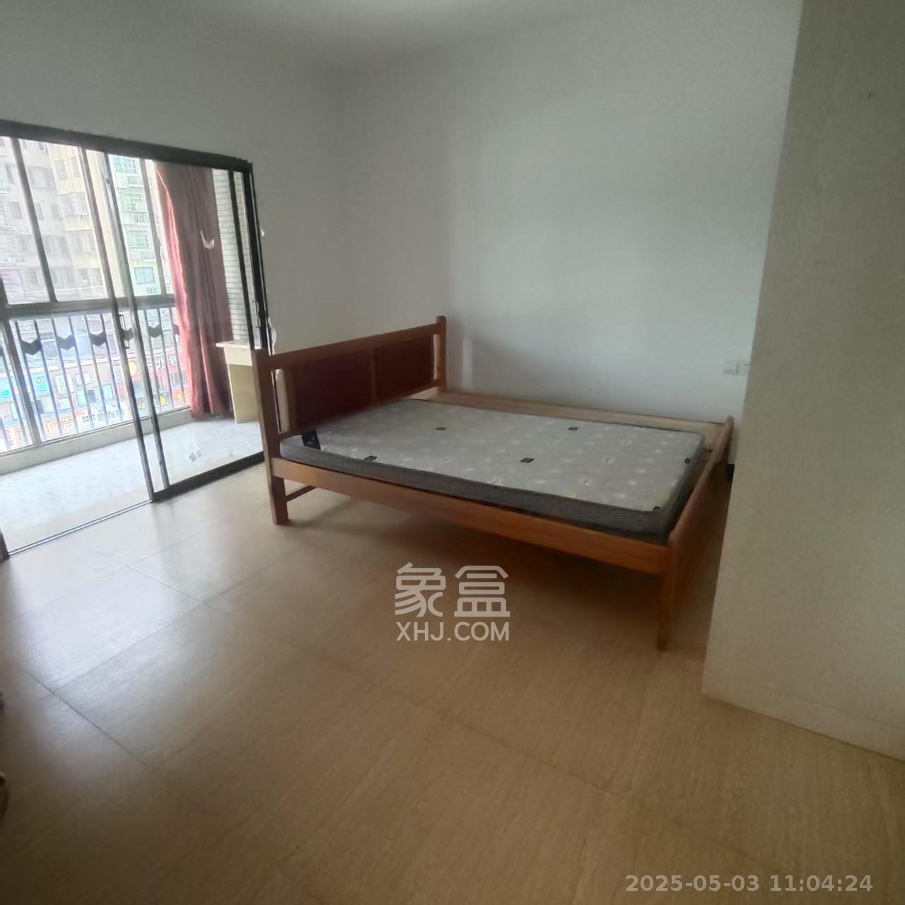 莲湖汽配城  2室2厅1卫   1200.00元/月室内图1