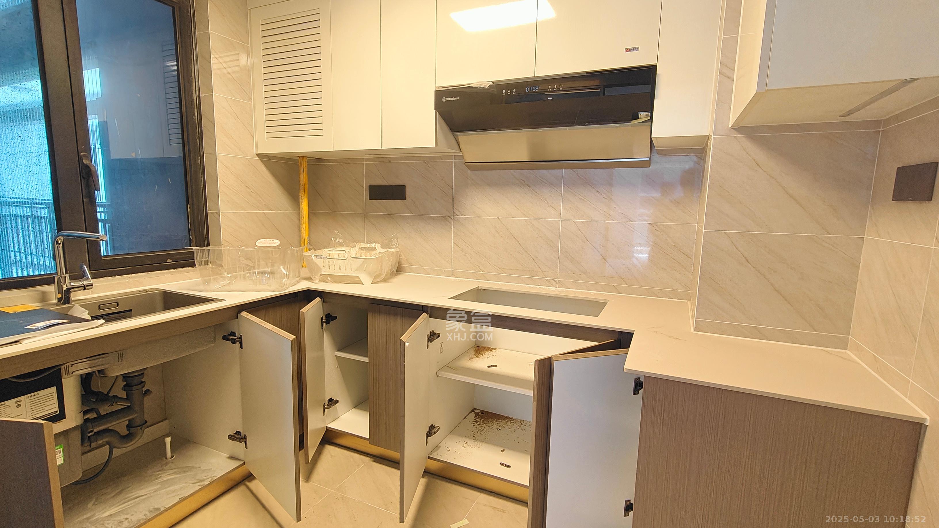 碧桂园博萃梅溪 3室2厅2卫 2500.0元/月 碧桂园博萃梅溪 3室2厅2卫 2500.0元/月室内图