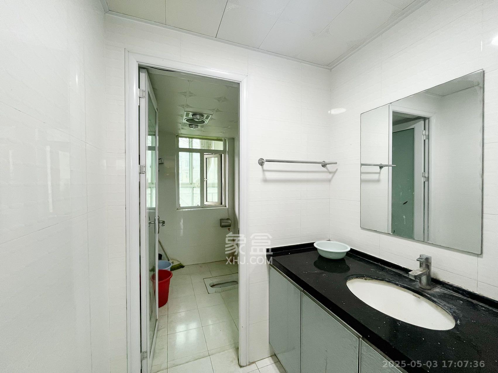 格林星城 4室2厅2卫 3600.0元/月 格林星城 4室2厅2卫 3600.0元/月室内图