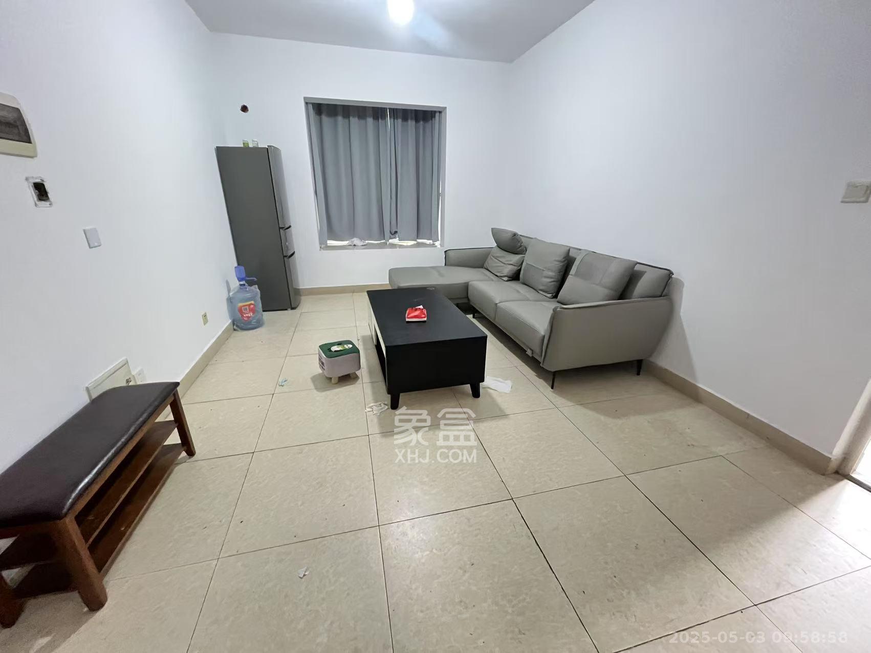 南郡雅园 1室1厅1卫 1000.0元/月 南郡雅园 1室1厅1卫 1000.0元/月室内图