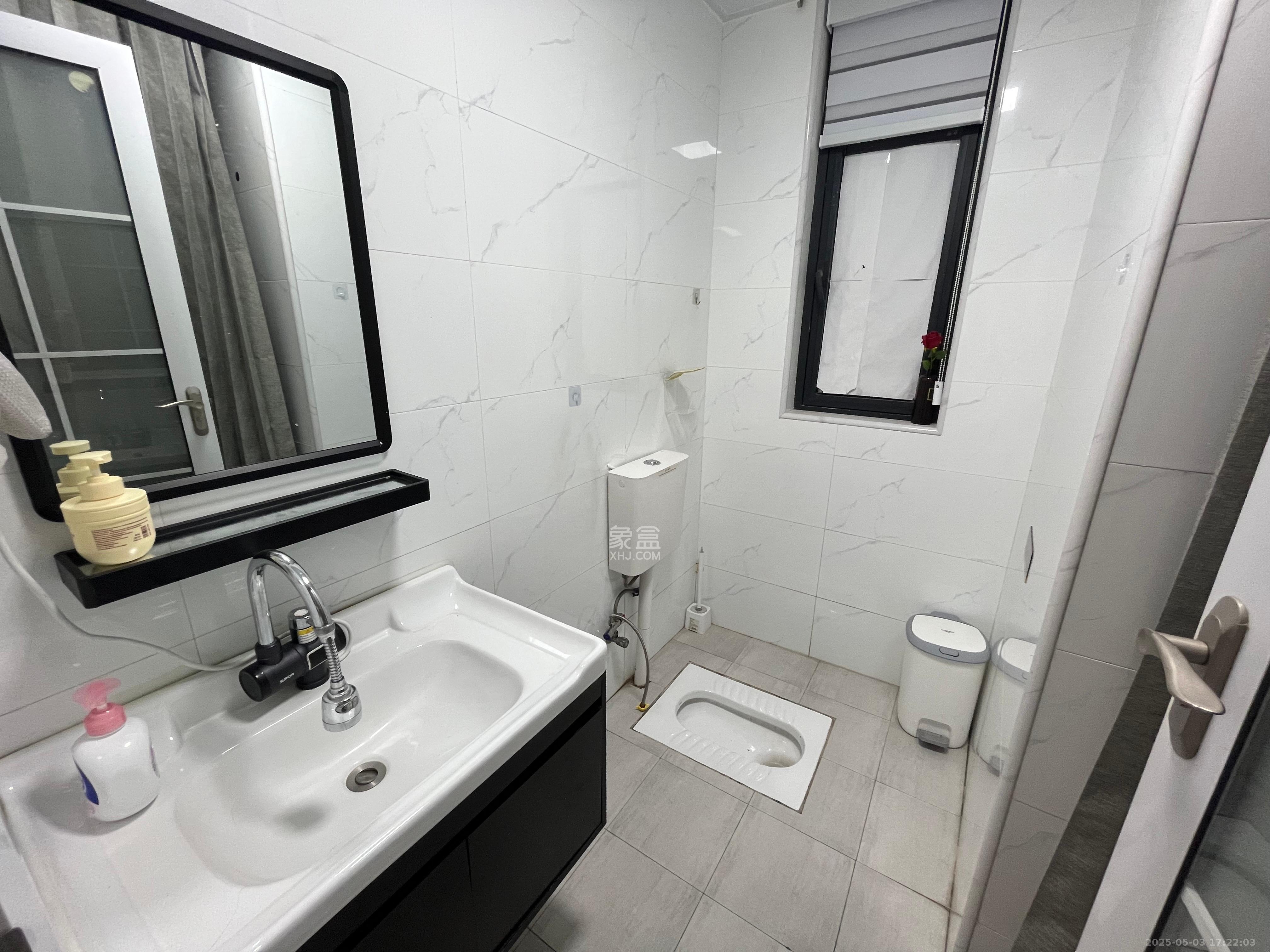 德思勤城市广场(宝格丽公寓) 4室1厅1卫 4500.0元/月 德思勤城市广场(宝格丽公寓) 4室1厅1卫 4500.0元/月室内图