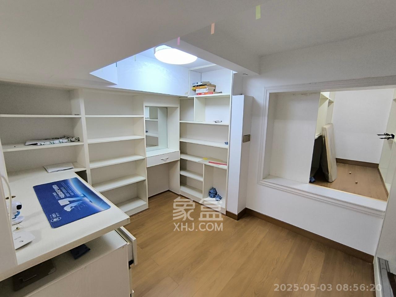 洋湖时代  1室1厅1卫   1600.00元/月室内图
