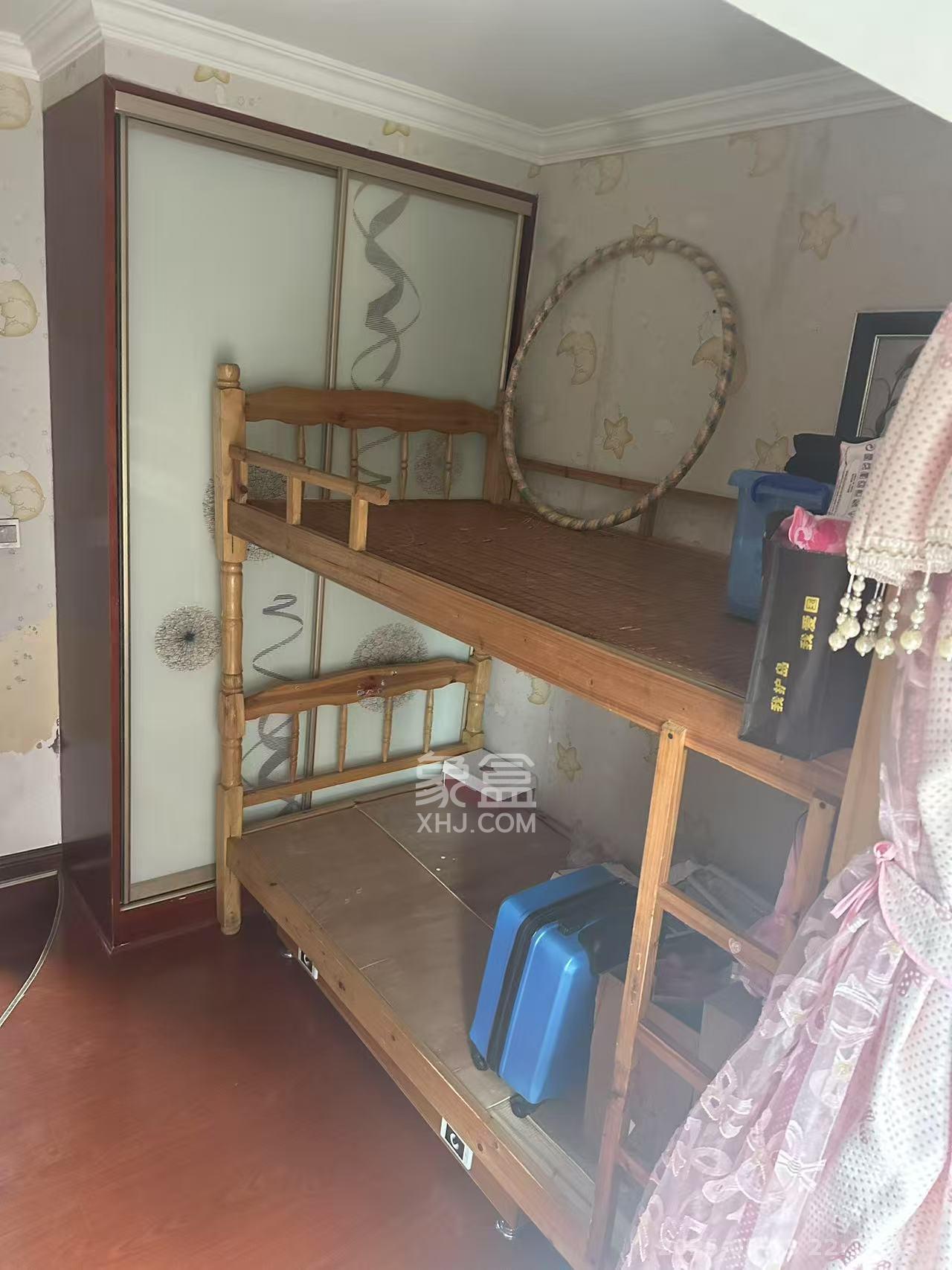 蓝山郡 3室2厅1卫 2000.0元/月 蓝山郡 3室2厅1卫 2000.0元/月室内图