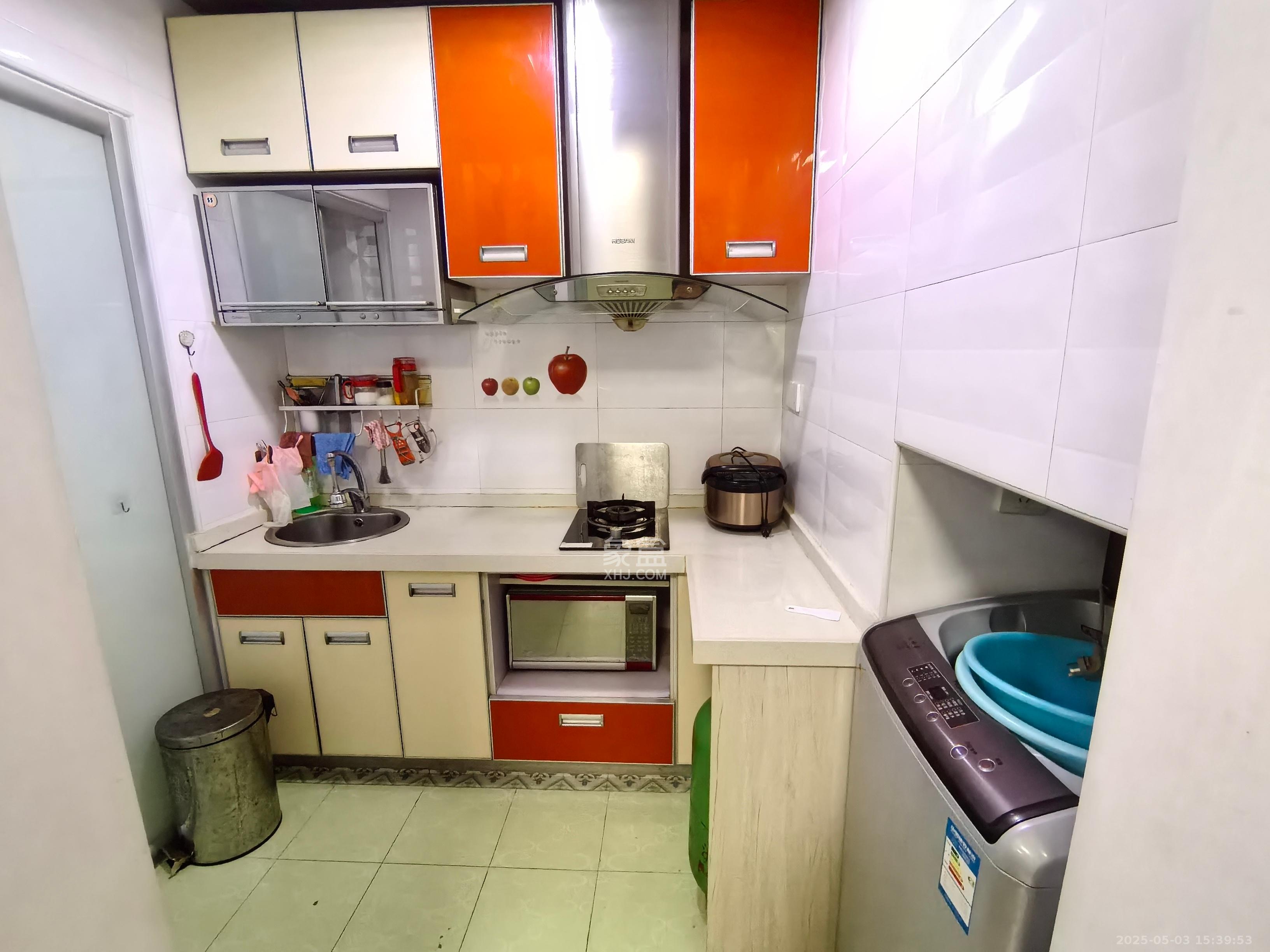 中山大厦(广阔大厦) 1室0厅0卫 3500.0元/月 中山大厦(广阔大厦) 1室0厅0卫 3500.0元/月室内图