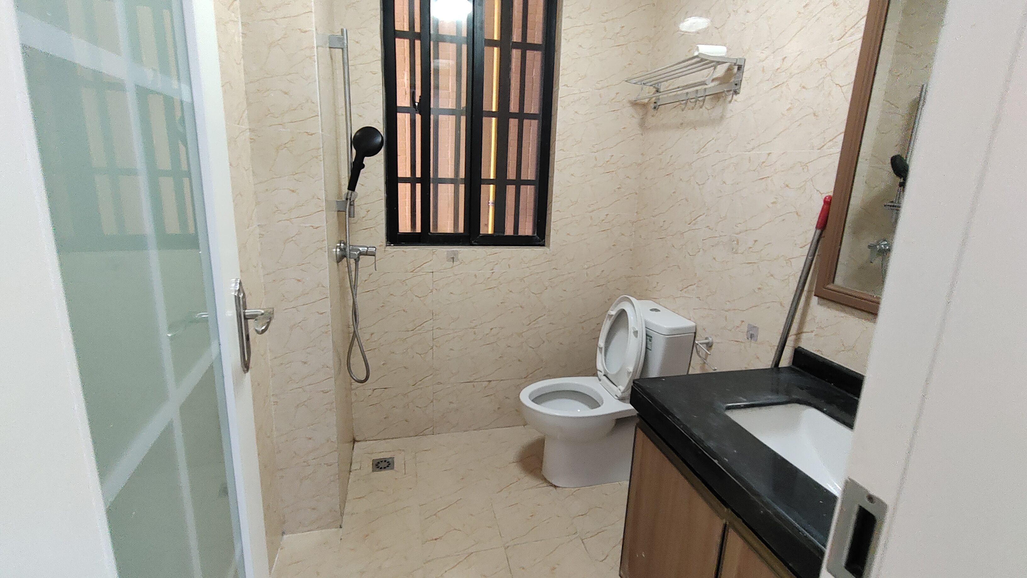 滨江世纪佳城(北区) 2室2厅1卫 129.0万 滨江世纪佳城(北区) 2室2厅1卫 129.0万客厅