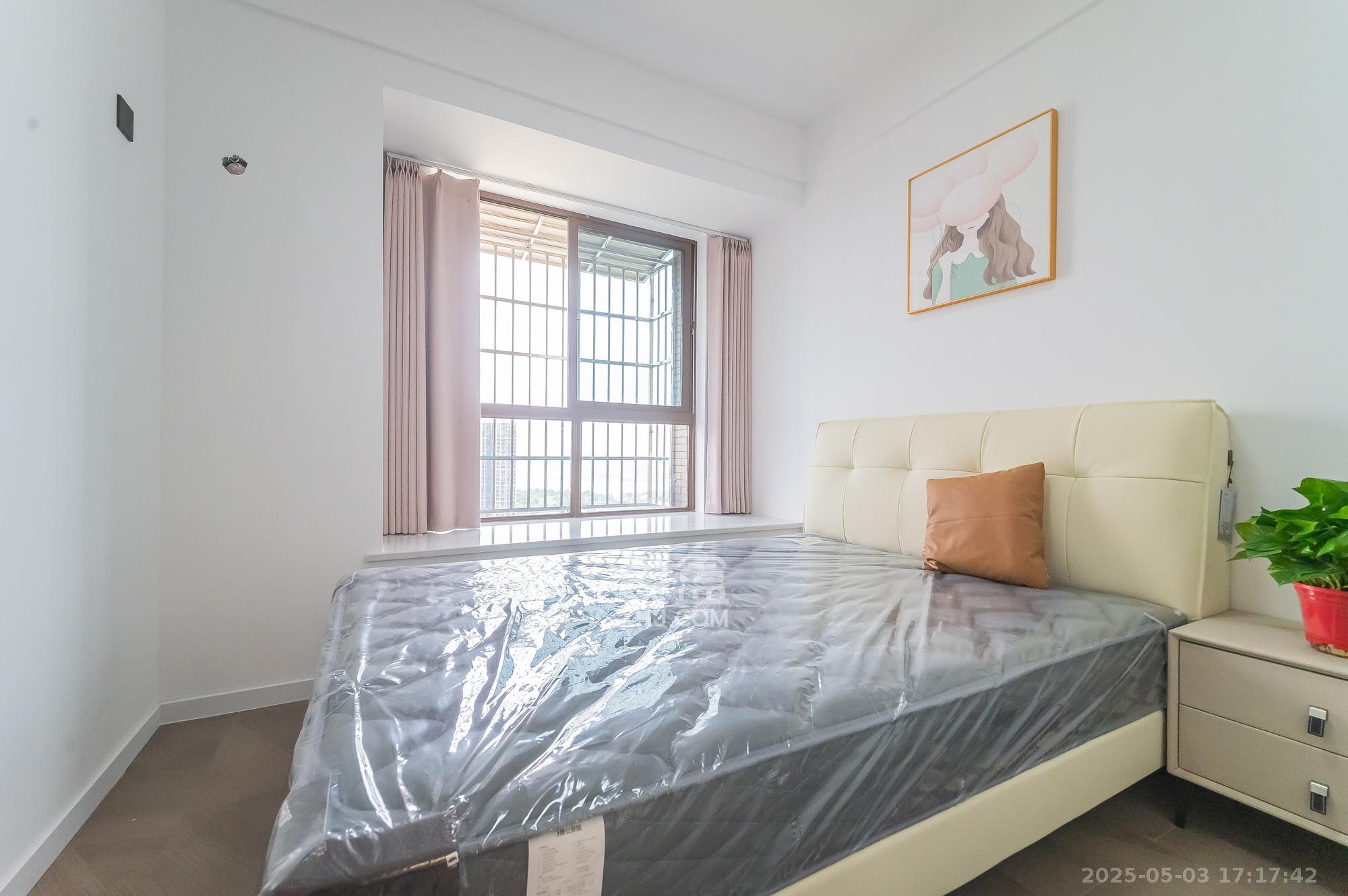 湖湾世景 5室2厅2卫 103.8万 湖湾世景 5室2厅2卫 103.8万卧室