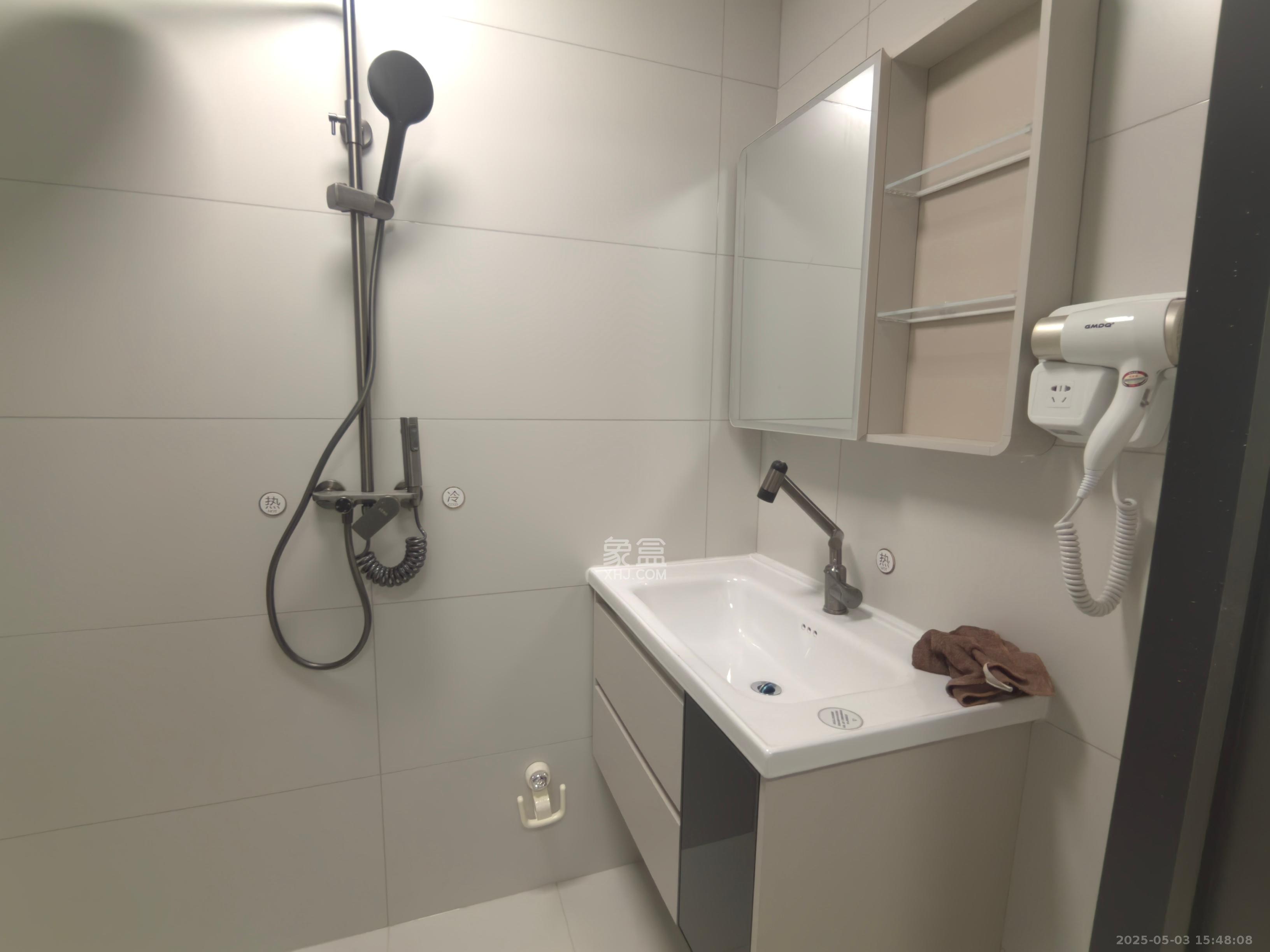 恒大誉府(融誉商业中心) 1室1厅1卫 1800.0元/月 恒大誉府(融誉商业中心) 1室1厅1卫 1800.0元/月室内图