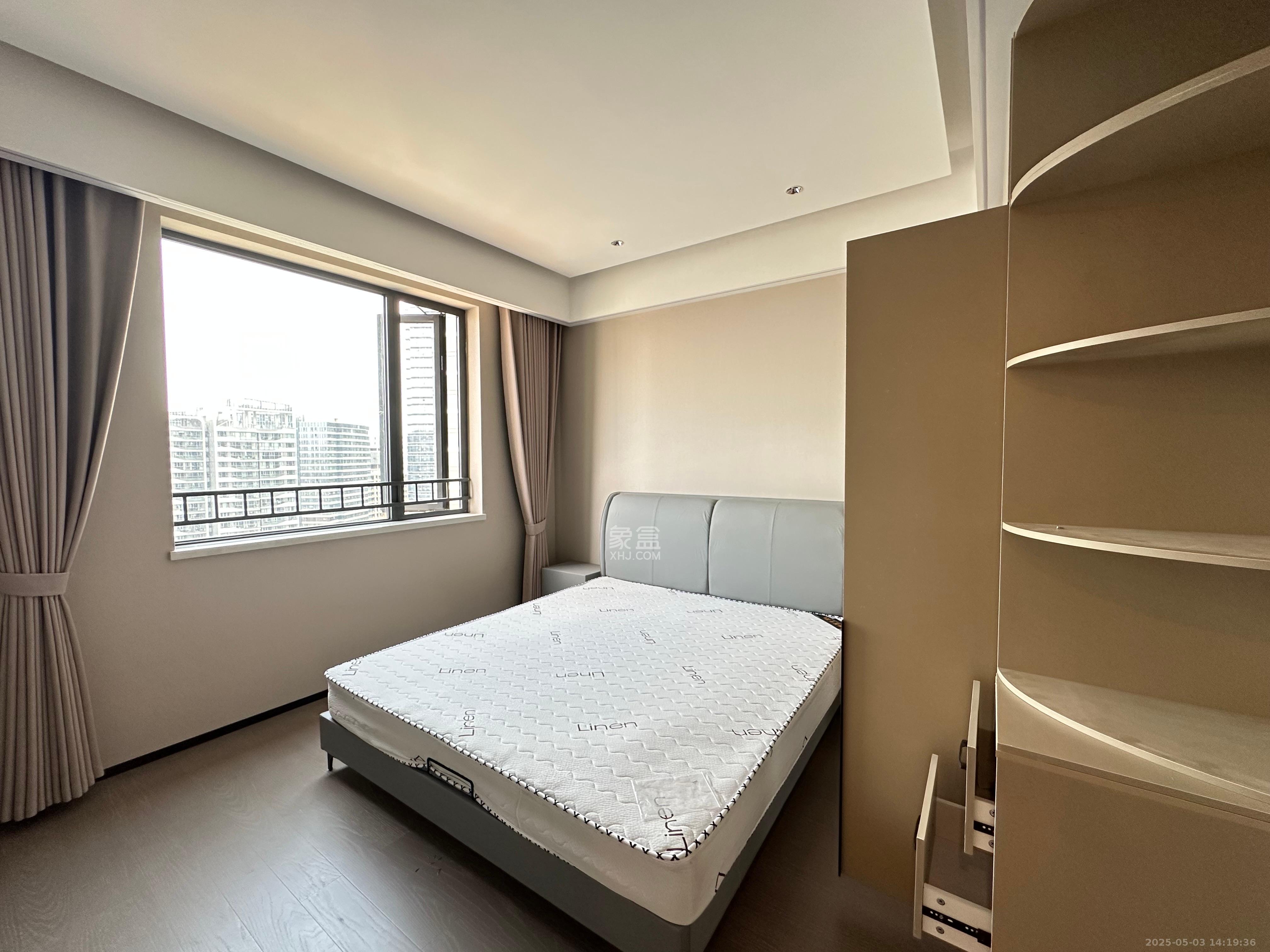 旭辉铂悦湘江  4室2厅4卫    13800.0元/月室内图