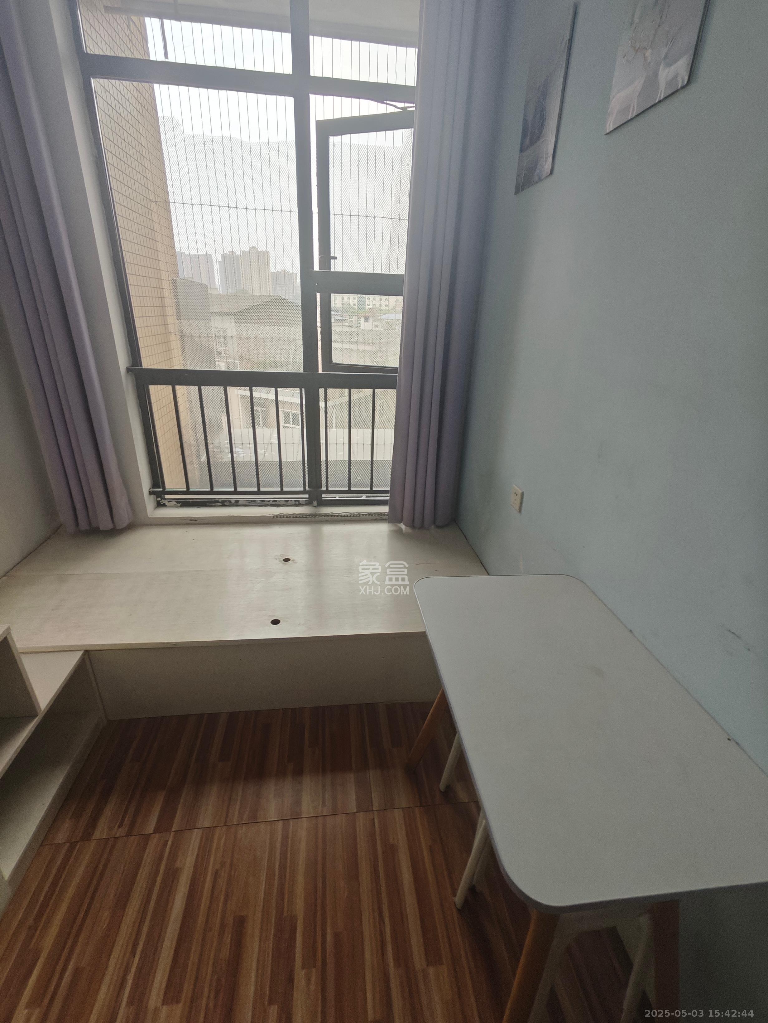 叠彩兰亭  1室1厅1卫    1100.0元/月室内图