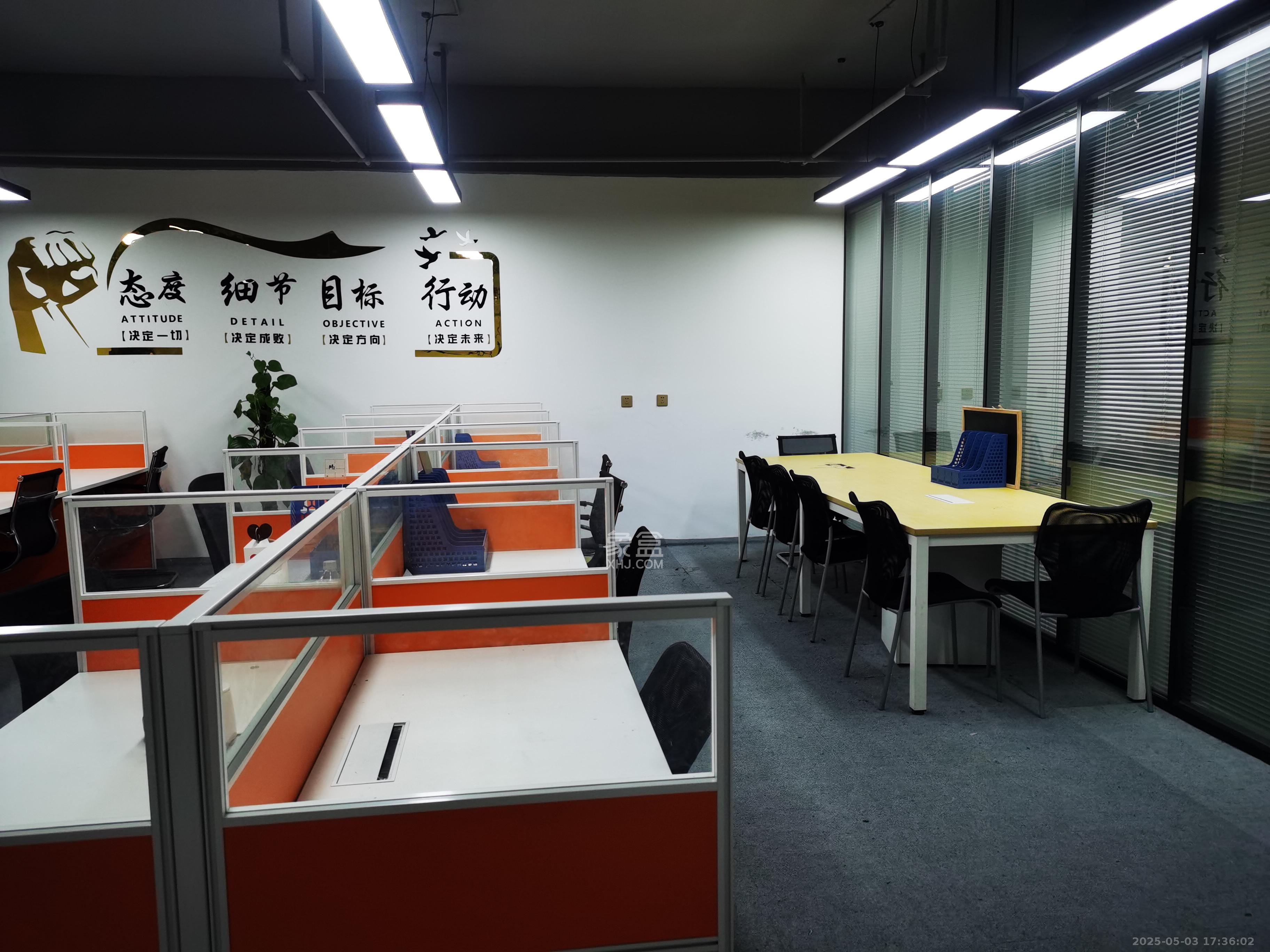 长房时代城   127.53㎡      7000.0元/月室内图