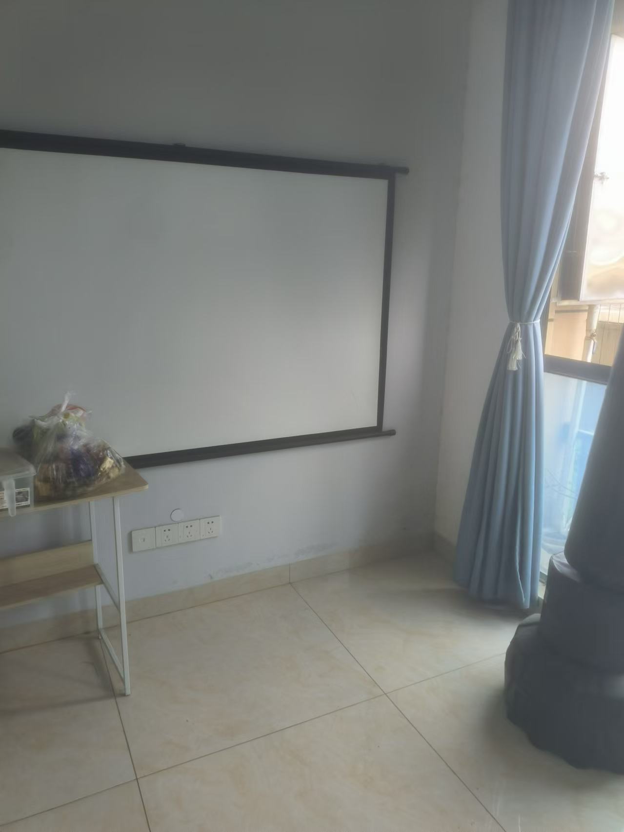 新都汇 1室1厅1卫 1000.0元/月 新都汇 1室1厅1卫 1000.0元/月室内图