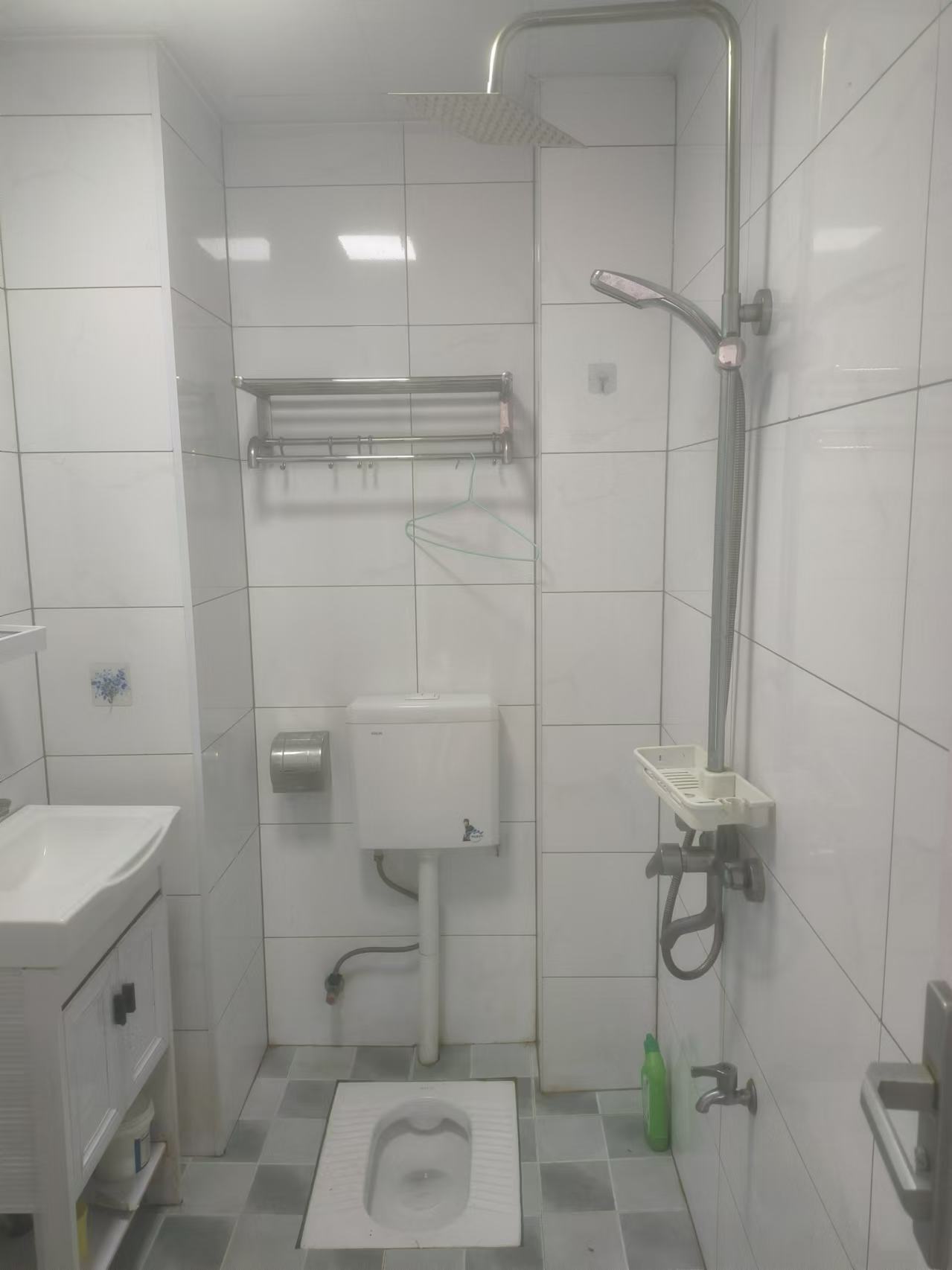 新都汇 1室1厅1卫 1000.0元/月 新都汇 1室1厅1卫 1000.0元/月室内图