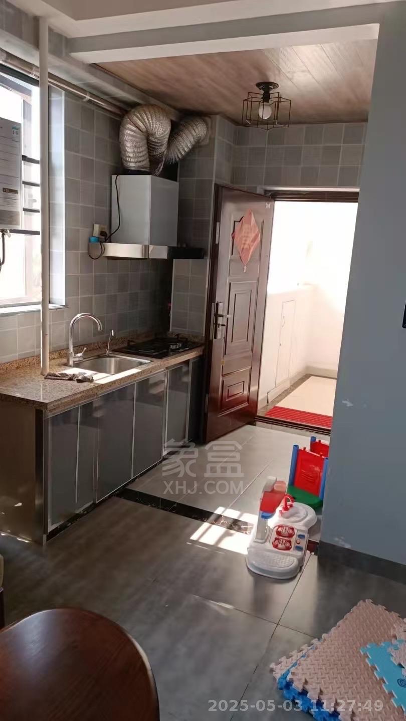 东方时代广场 1室1厅1卫 1300.0元/月 东方时代广场 1室1厅1卫 1300.0元/月室内图