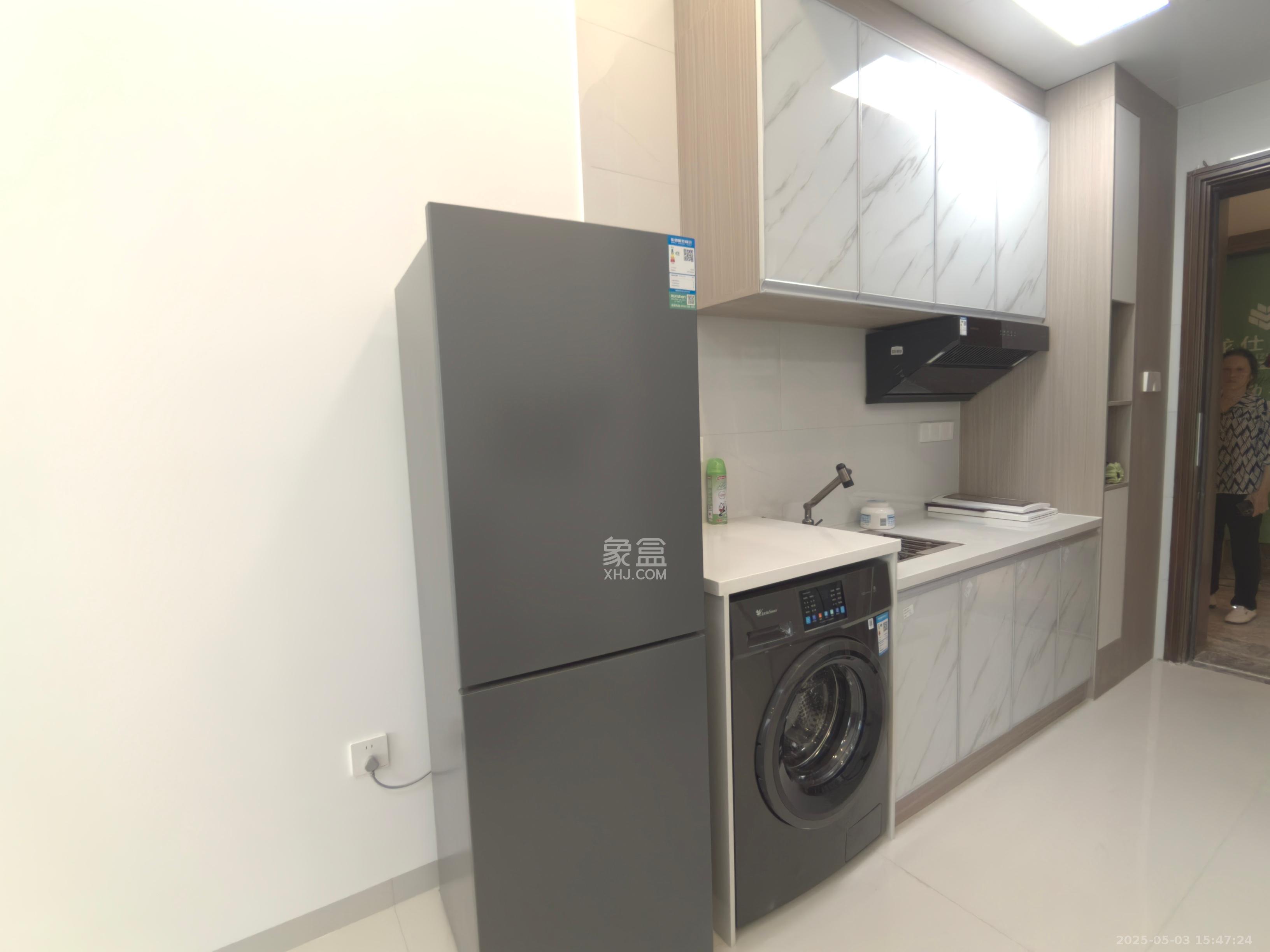 恒大誉府(融誉商业中心) 1室1厅1卫 1800.0元/月 恒大誉府(融誉商业中心) 1室1厅1卫 1800.0元/月室内图