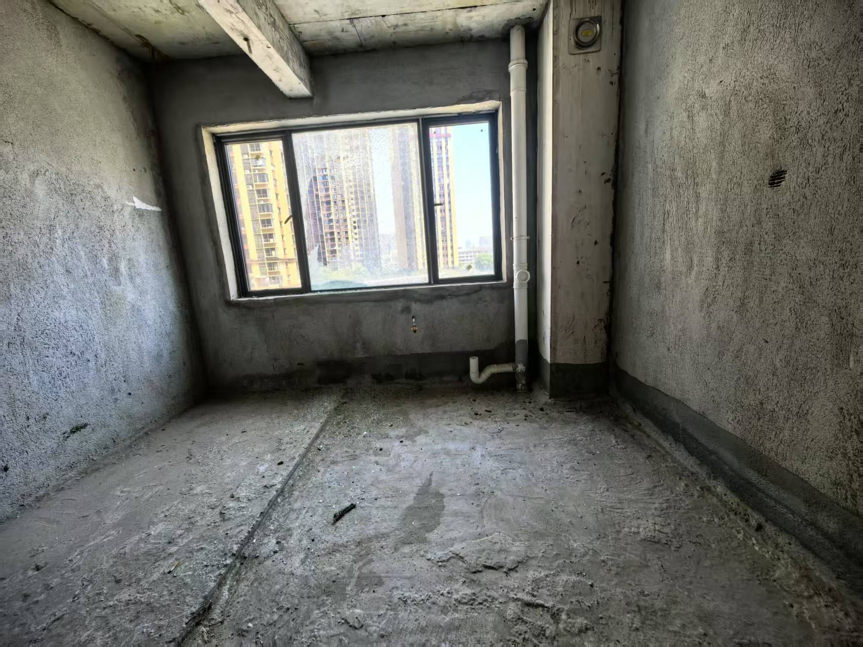 南苑上和三期 2室1厅1卫 47.8万 南苑上和三期 2室1厅1卫 47.8万客厅