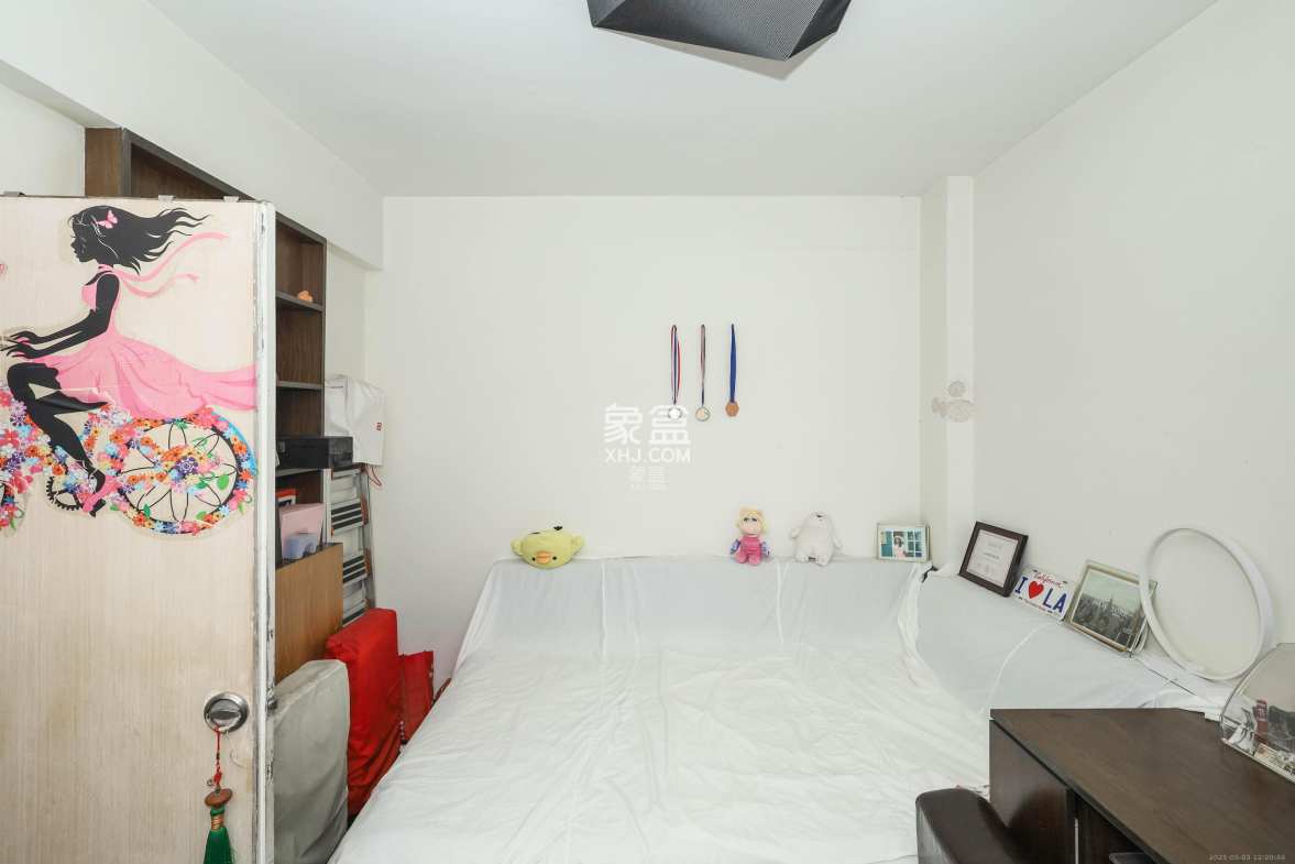 保利麓谷林语A区 3室2厅1卫 62.8万 保利麓谷林语A区 3室2厅1卫 62.8万卧室