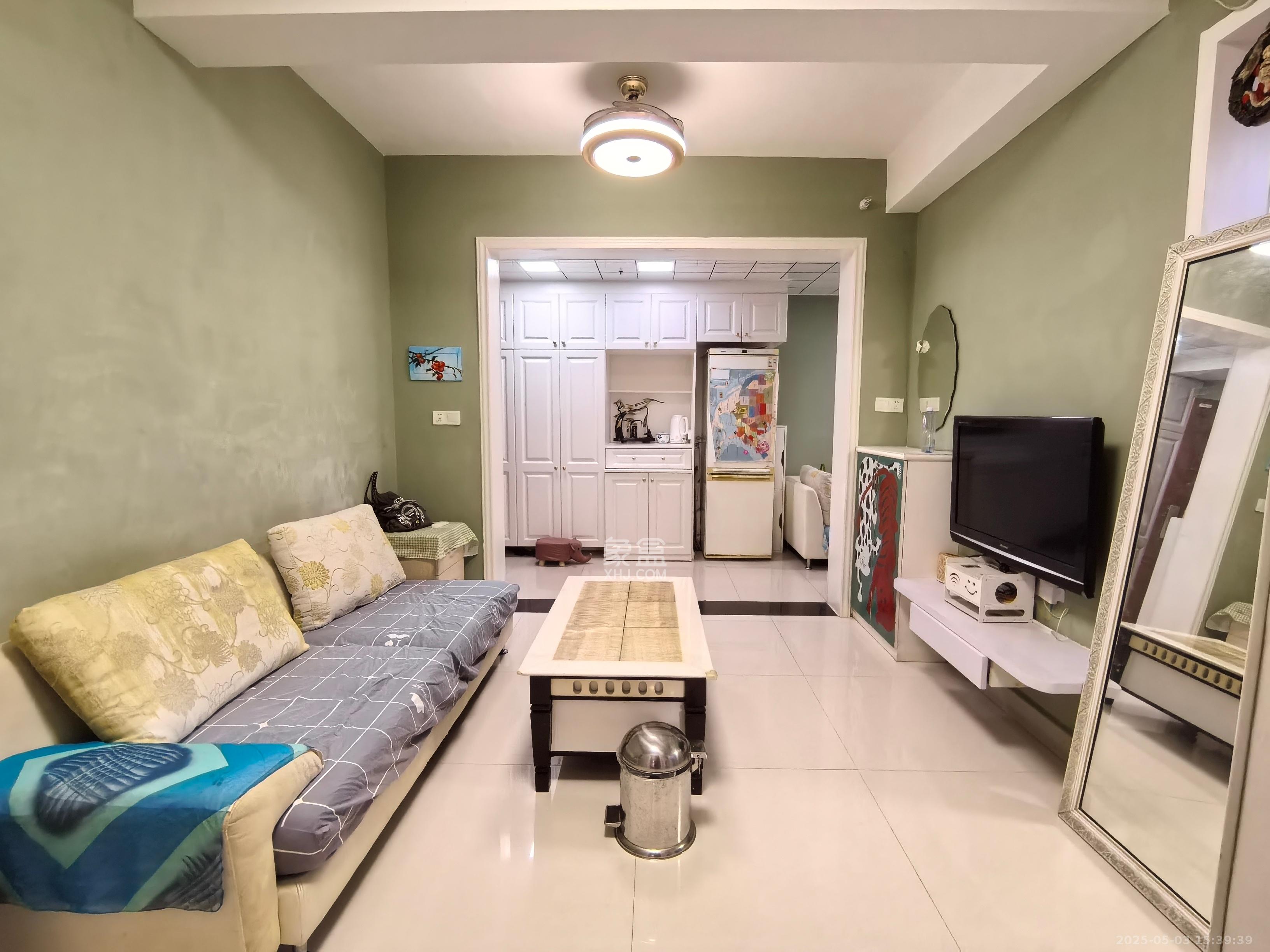 中山大厦(广阔大厦) 1室0厅0卫 3500.0元/月 中山大厦(广阔大厦) 1室0厅0卫 3500.0元/月室内图