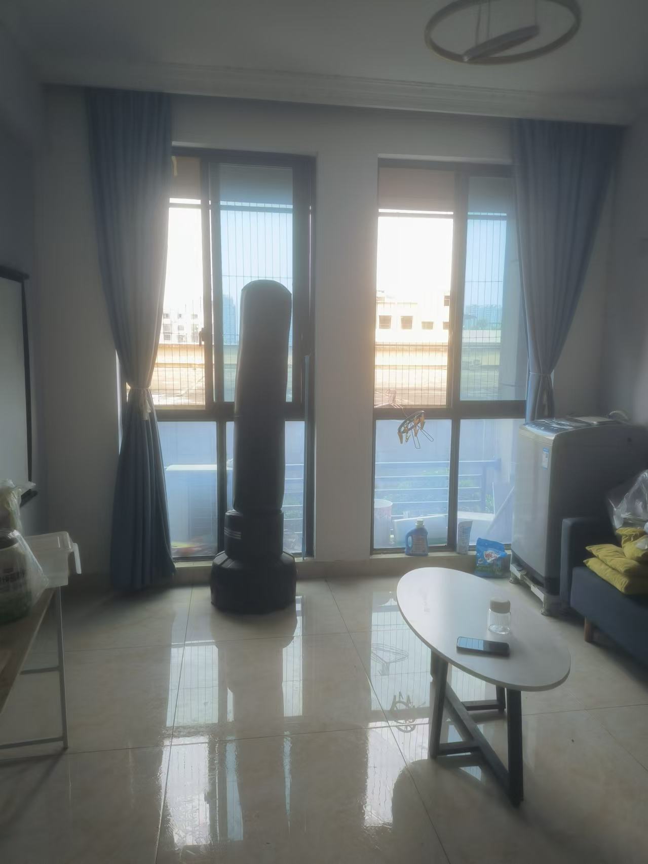 新都汇 1室1厅1卫 1000.0元/月 新都汇 1室1厅1卫 1000.0元/月室内图