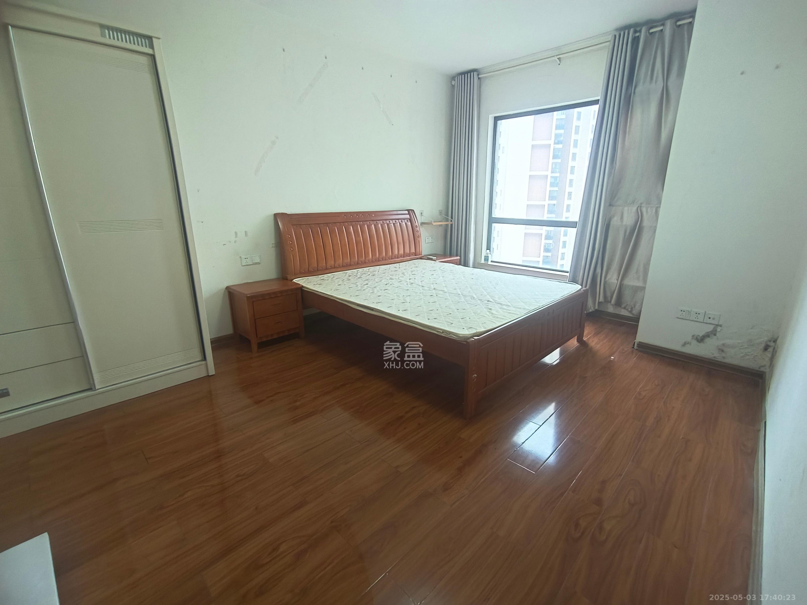 达美D6区  3室2厅2卫    3200.0元/月室内图