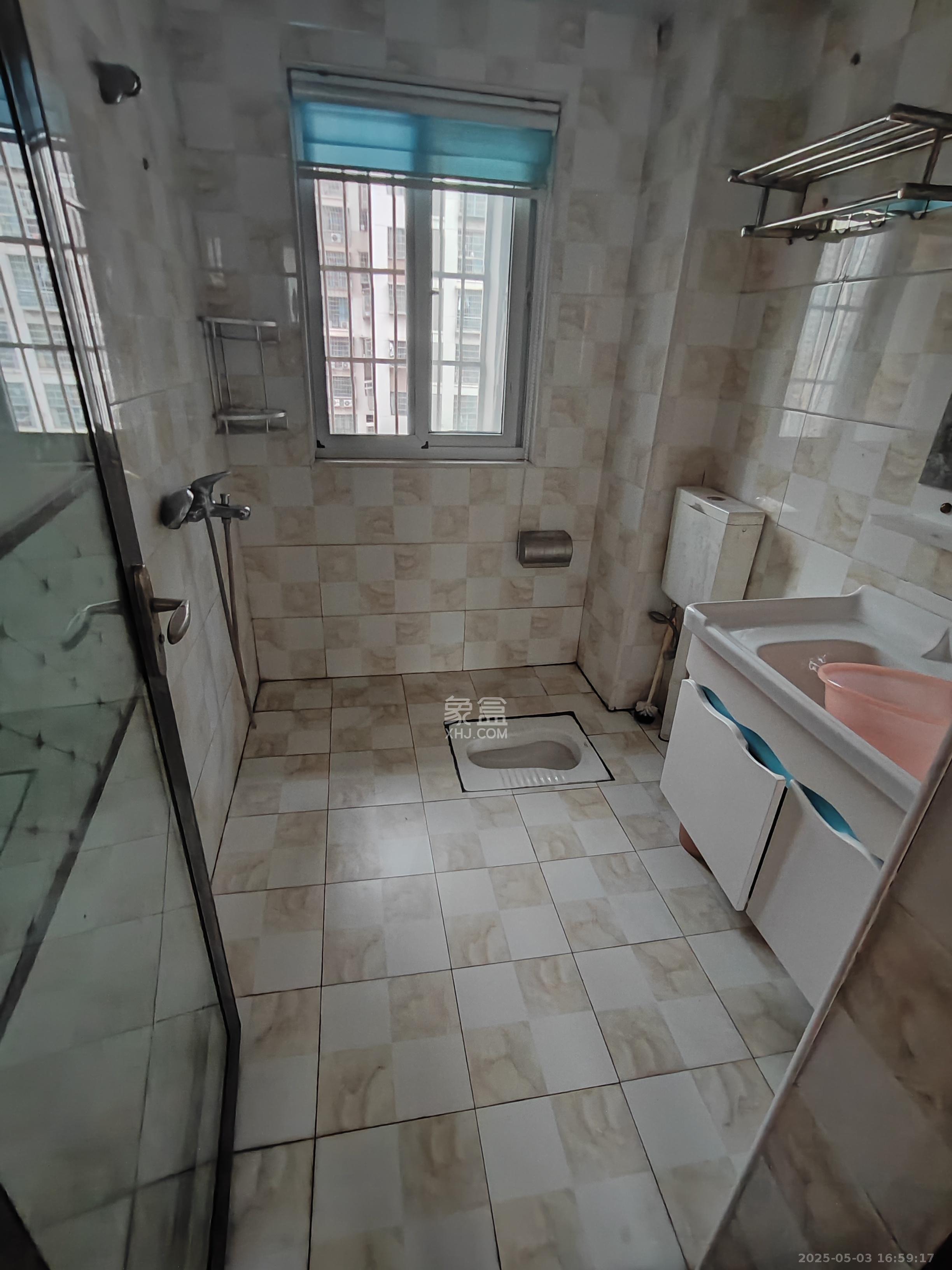 嘉顺苑 2室2厅2卫 2400.0元/月 嘉顺苑 2室2厅2卫 2400.0元/月室内图