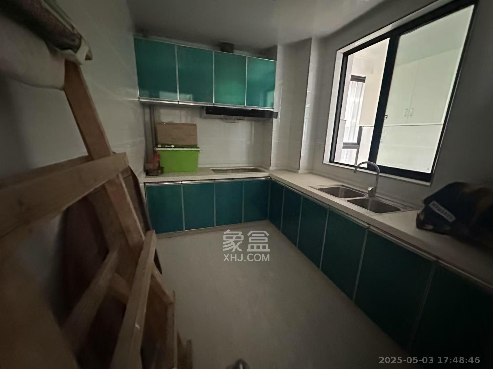 峰尚国际 3室2厅2卫 1500.0元/月 峰尚国际 3室2厅2卫 1500.0元/月室内图