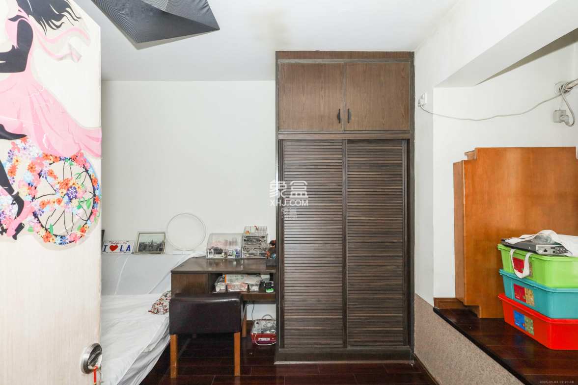 保利麓谷林语A区 3室2厅1卫 62.8万 保利麓谷林语A区 3室2厅1卫 62.8万卧室