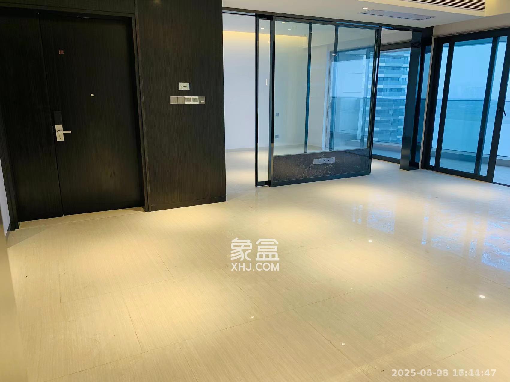 珠江颐德公馆  4室2厅2卫   12000.00元/月室内图