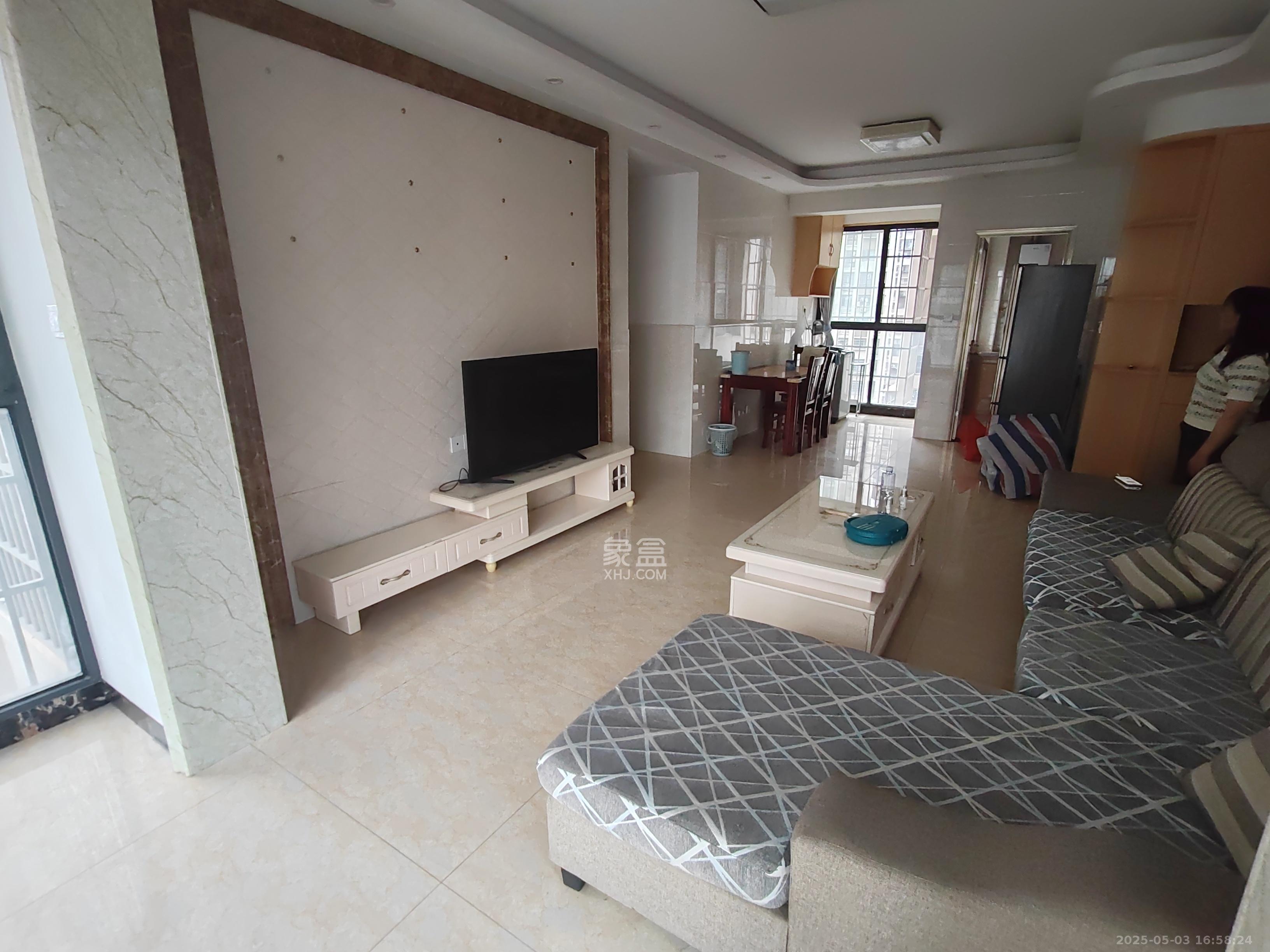 嘉顺苑 2室2厅2卫 2400.0元/月 嘉顺苑 2室2厅2卫 2400.0元/月室内图