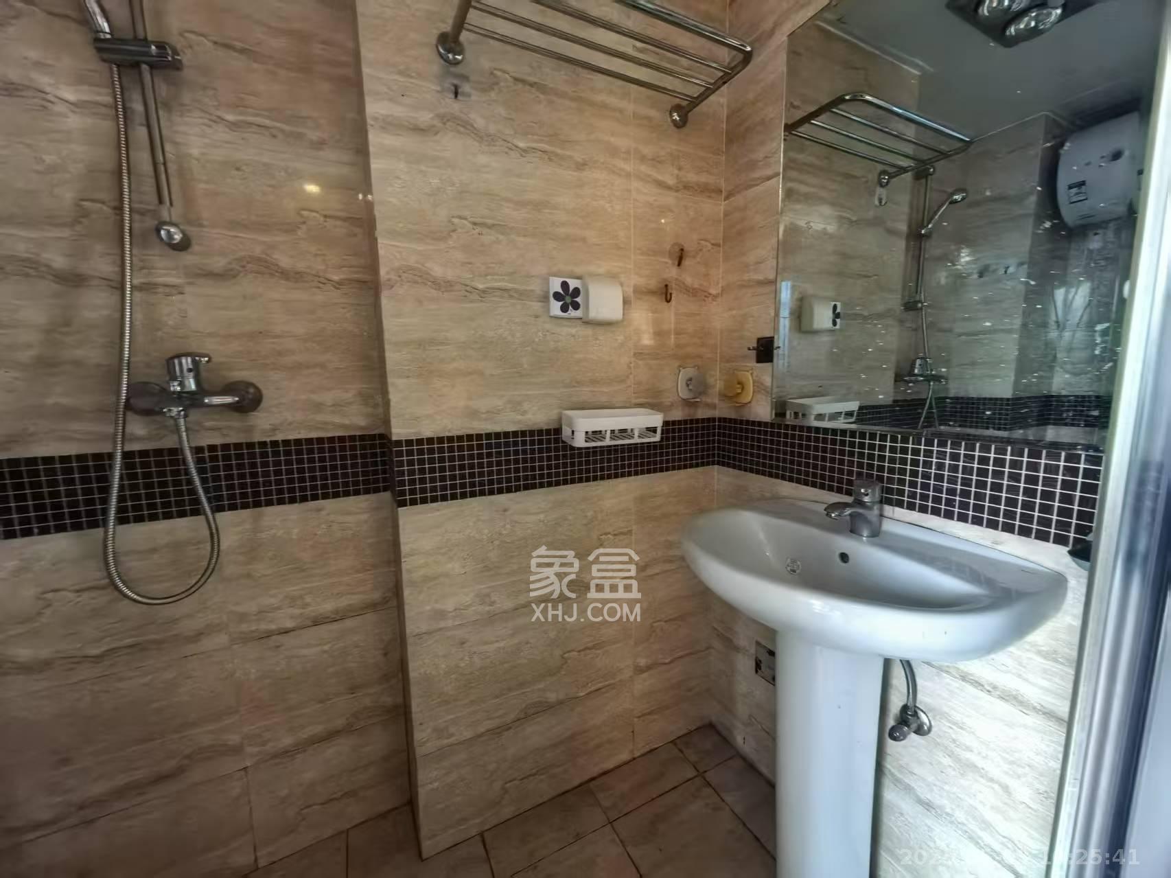 万科城  1室1厅1卫   1450.00元/月室内图