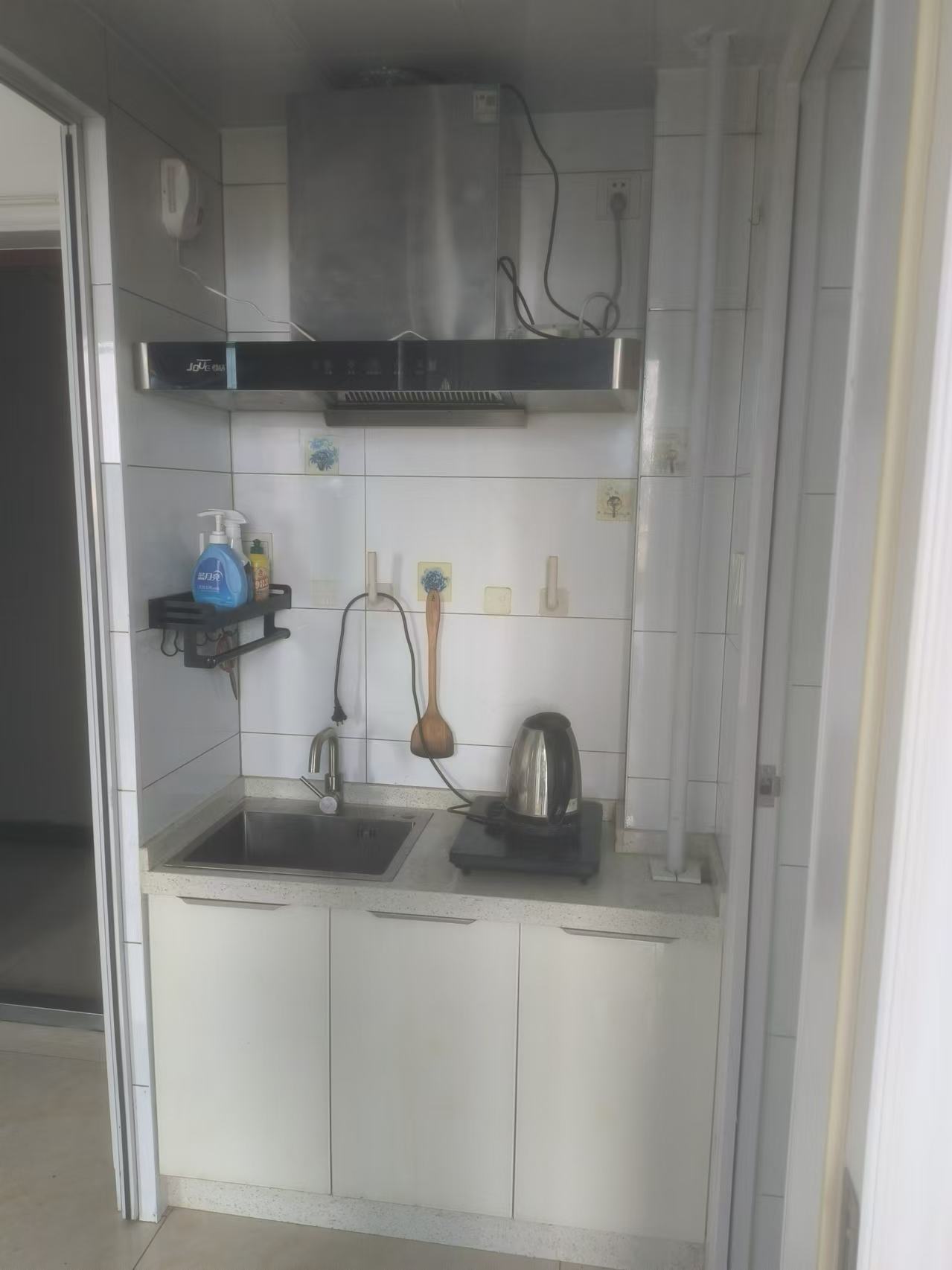 新都汇 1室1厅1卫 1000.0元/月 新都汇 1室1厅1卫 1000.0元/月室内图