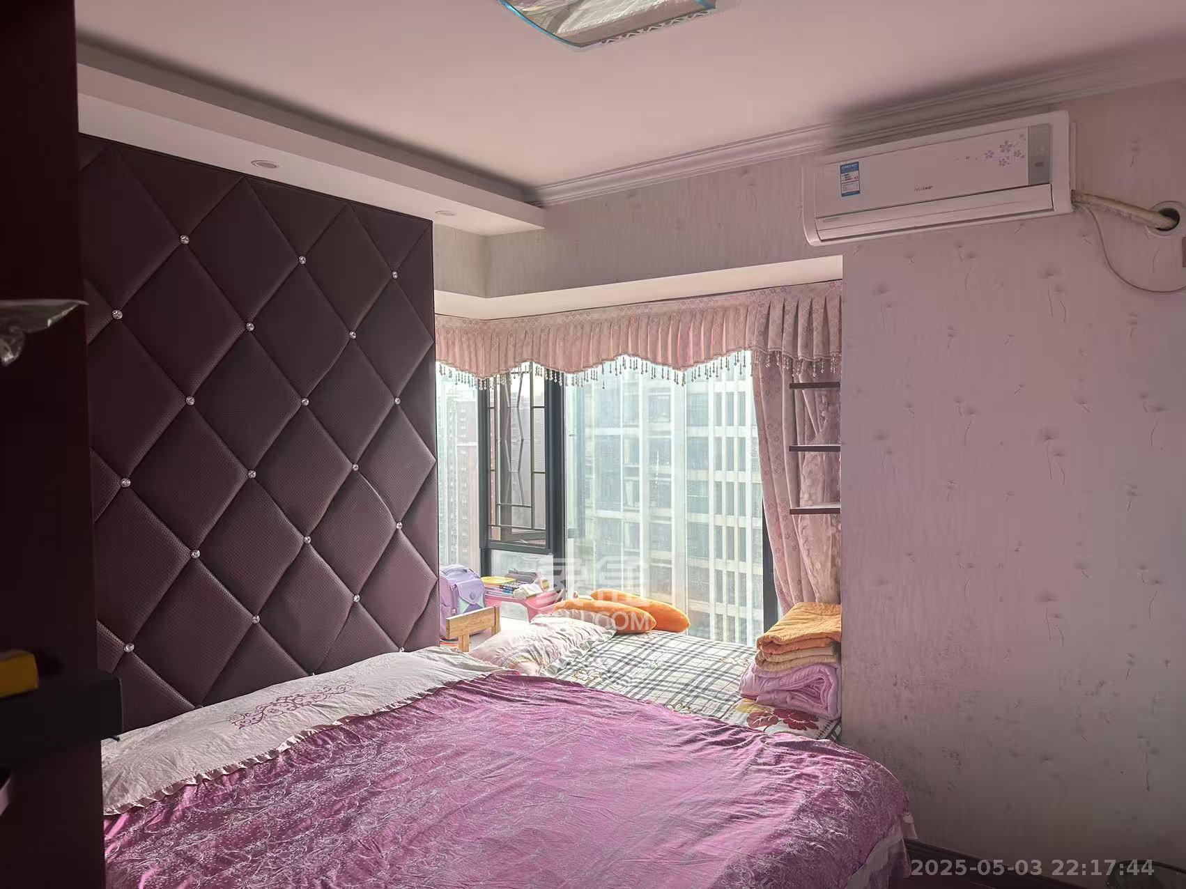 蓝山郡  3室2厅1卫    2000.0元/月室内图