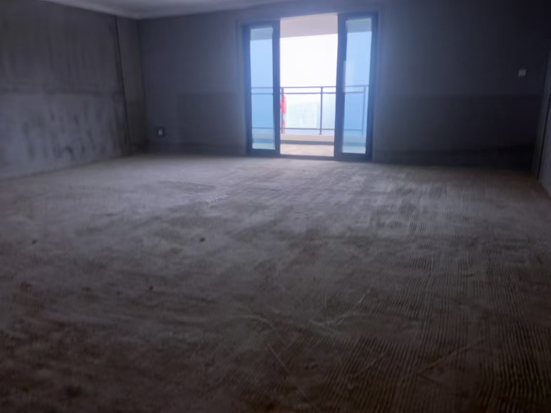 建发央著（悦发央著）  5室2厅2卫   222.00万室内图