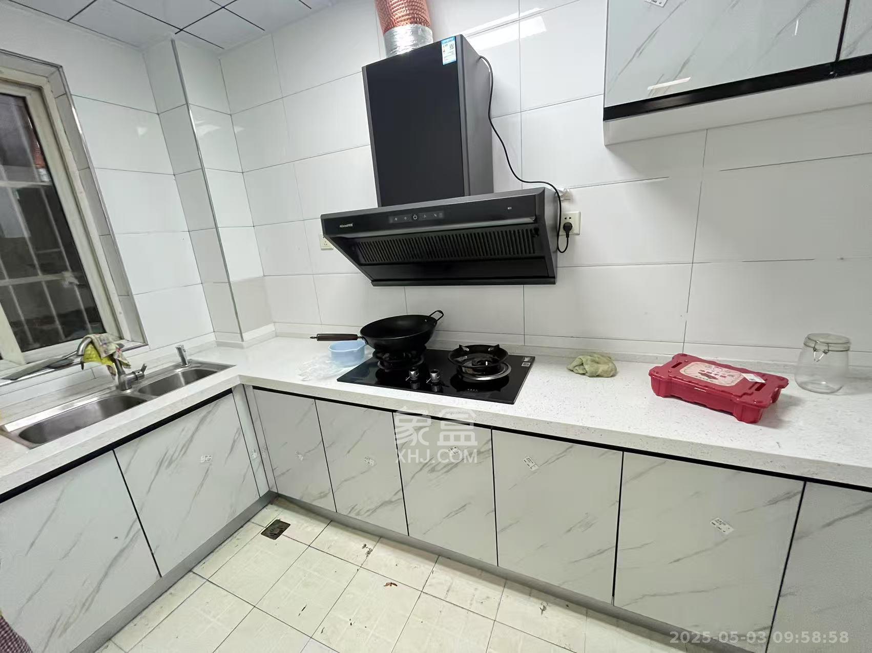 南郡雅园 1室1厅1卫 1000.0元/月 南郡雅园 1室1厅1卫 1000.0元/月室内图