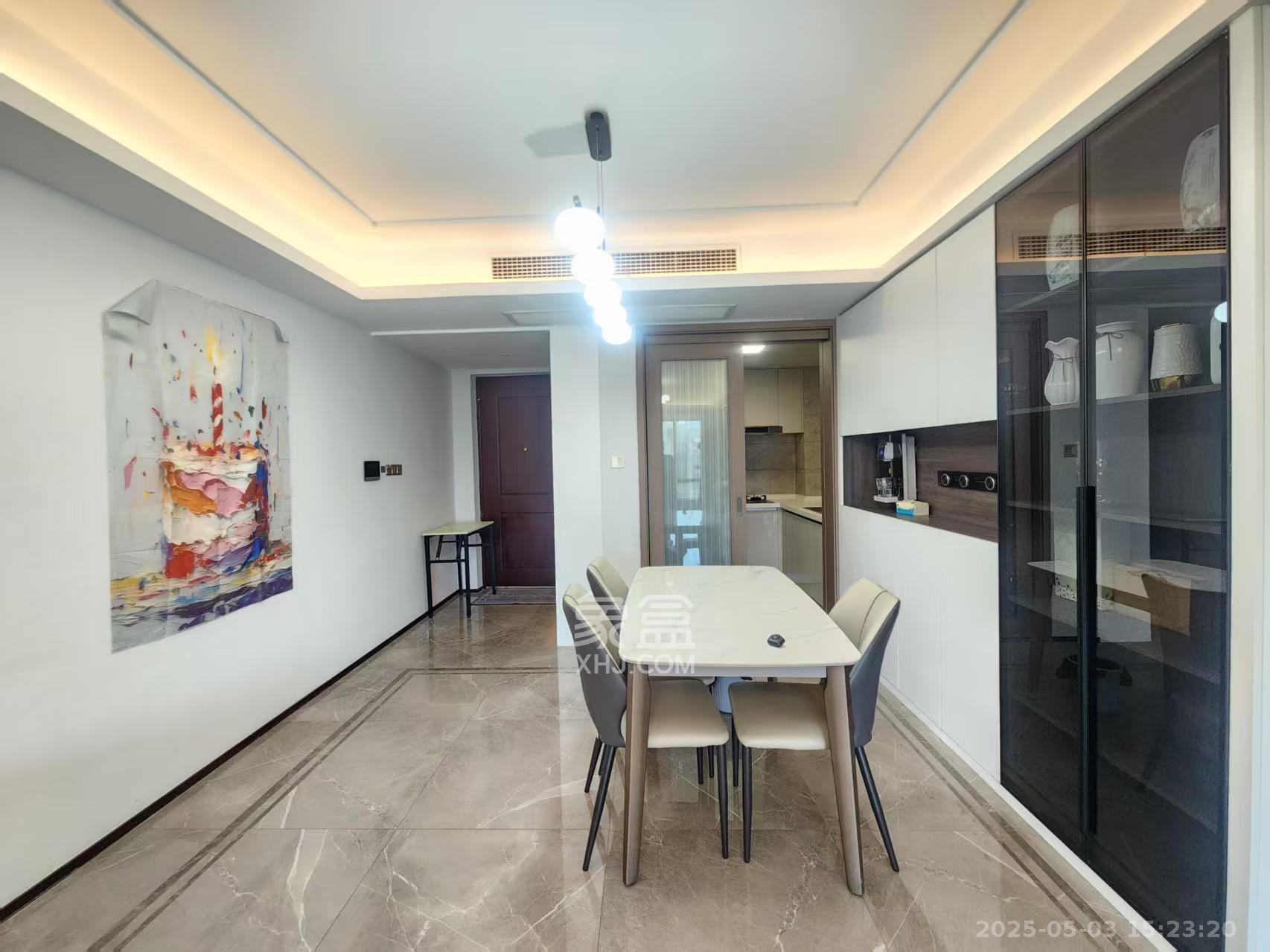 金茂建发泊悦  3室2厅2卫   4500.00元/月室内图