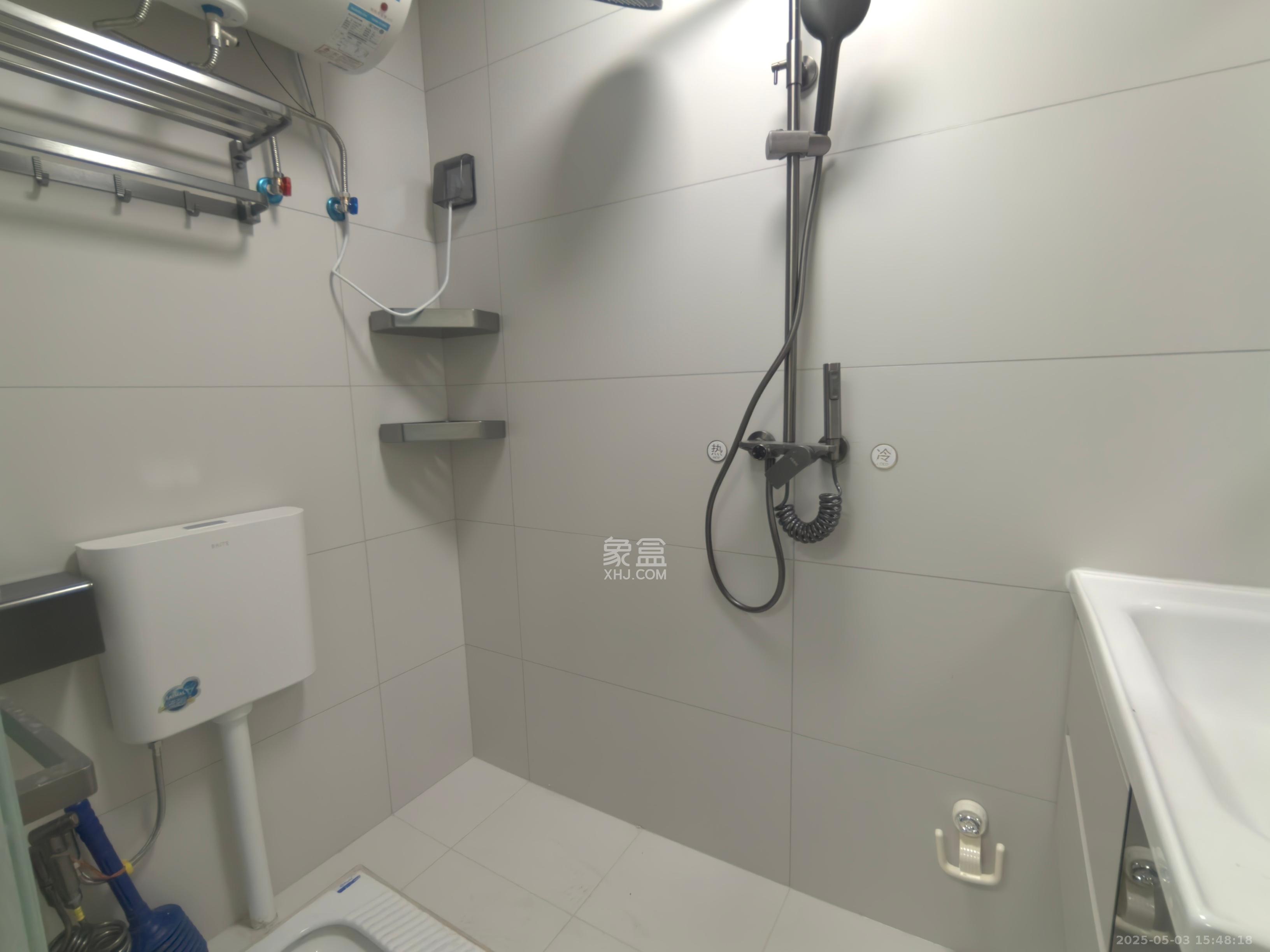 恒大誉府(融誉商业中心) 1室1厅1卫 1800.0元/月 恒大誉府(融誉商业中心) 1室1厅1卫 1800.0元/月室内图