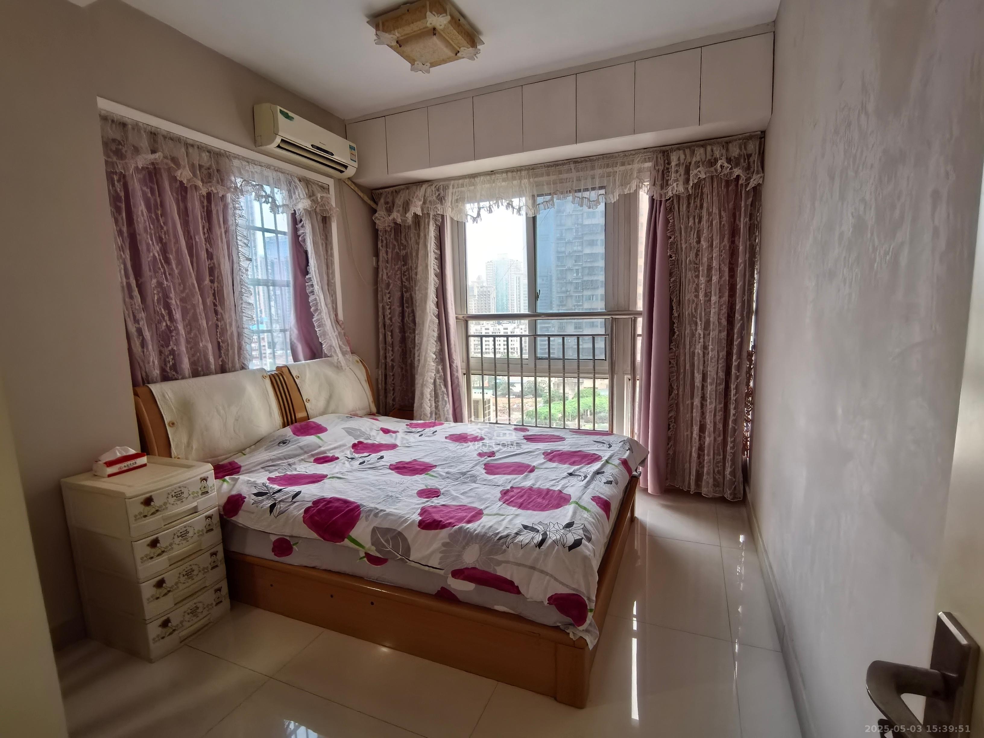 中山大厦(广阔大厦) 1室0厅0卫 3500.0元/月 中山大厦(广阔大厦) 1室0厅0卫 3500.0元/月室内图