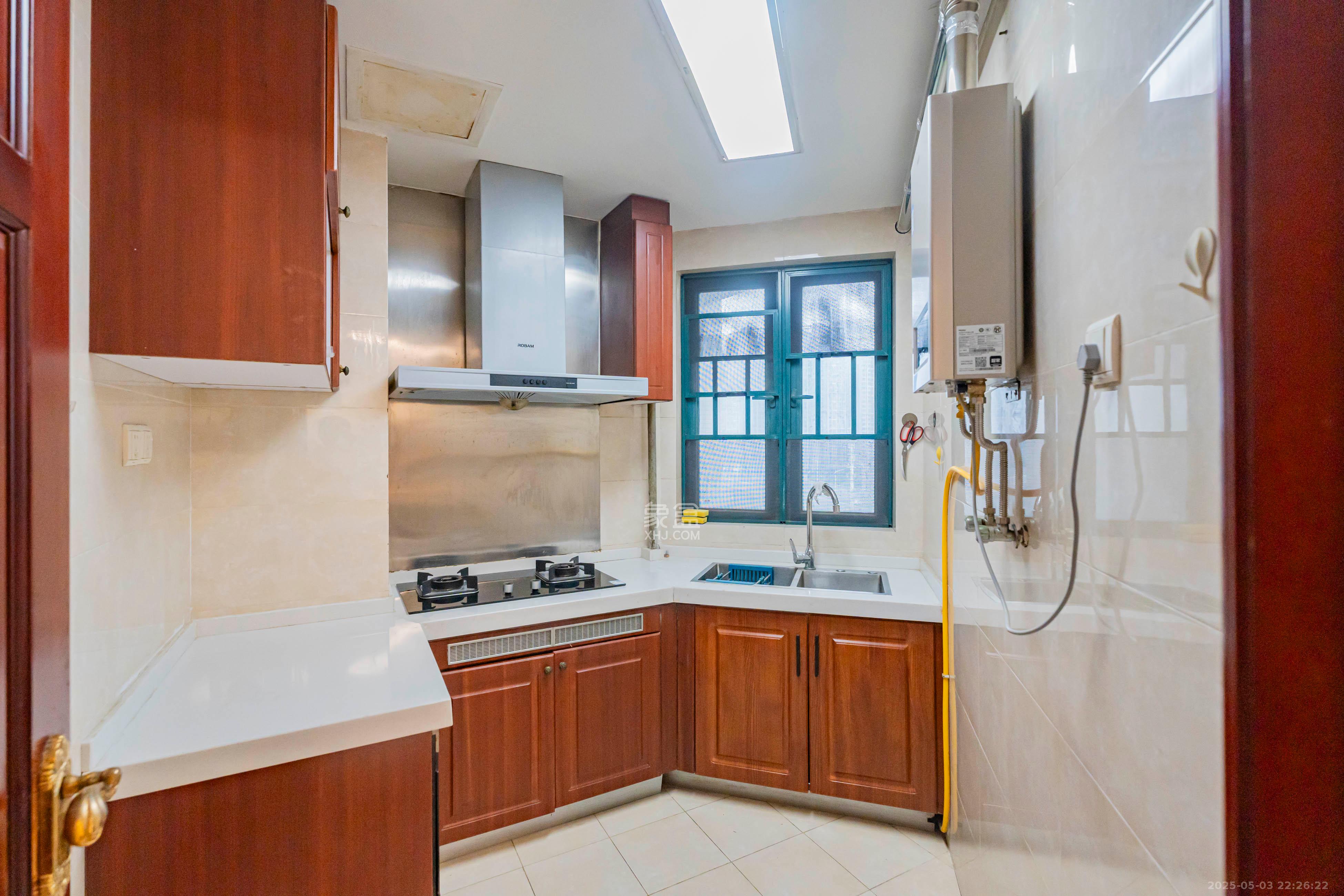 恒大雅苑 2室2厅1卫 66.8万 恒大雅苑 2室2厅1卫 66.8万厨房