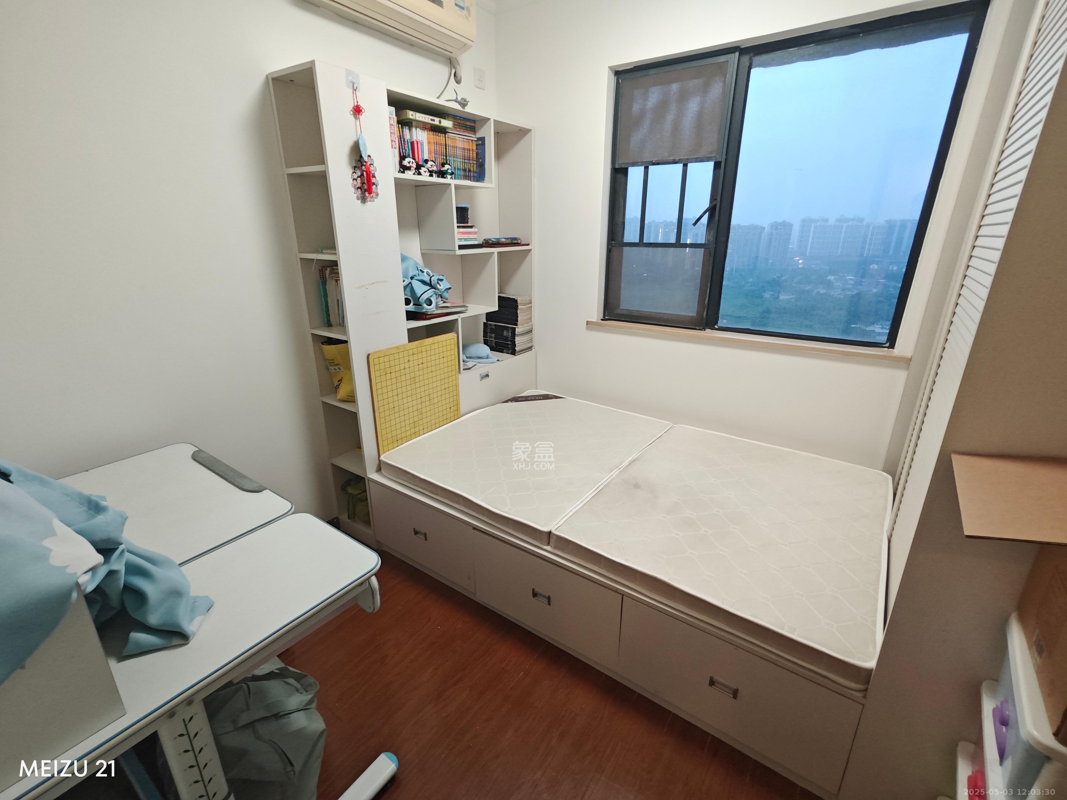 万科城  3室2厅2卫   2500.00元/月室内图