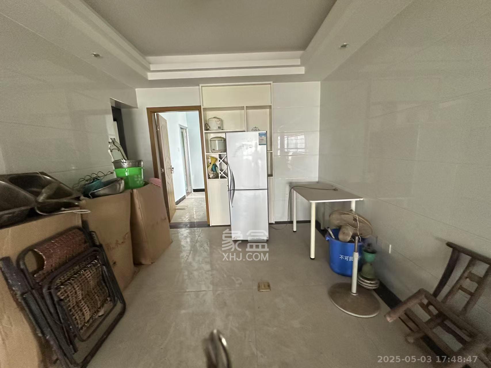 峰尚国际 3室2厅2卫 1500.0元/月 峰尚国际 3室2厅2卫 1500.0元/月室内图