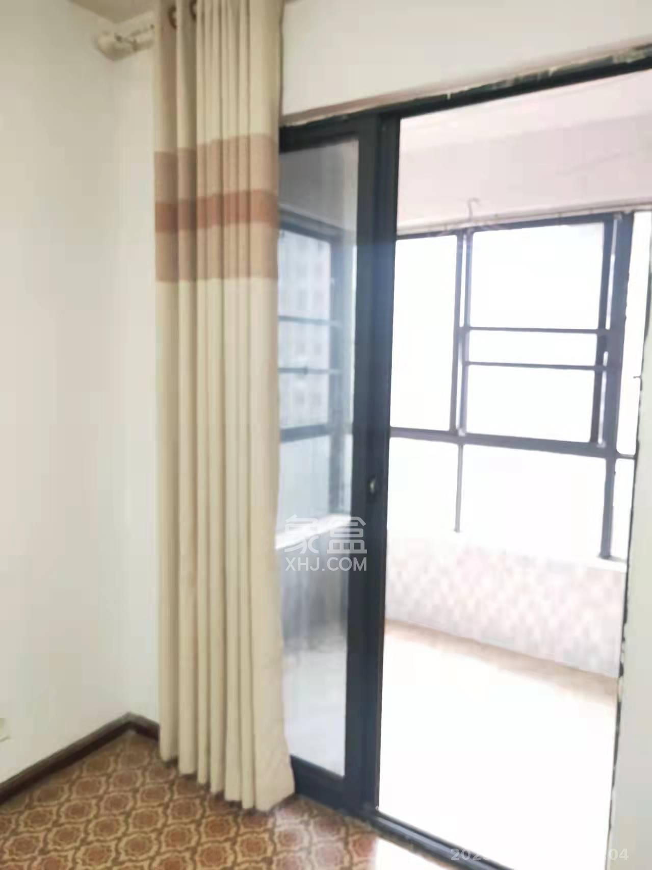 长房时代城  2室2厅1卫    2500.0元/月